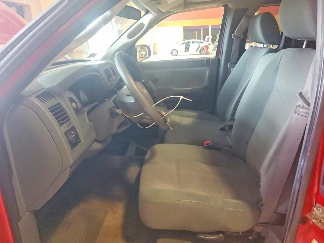 2005 Dodge Dakota St Red vin: 1D7HE22K35S131360