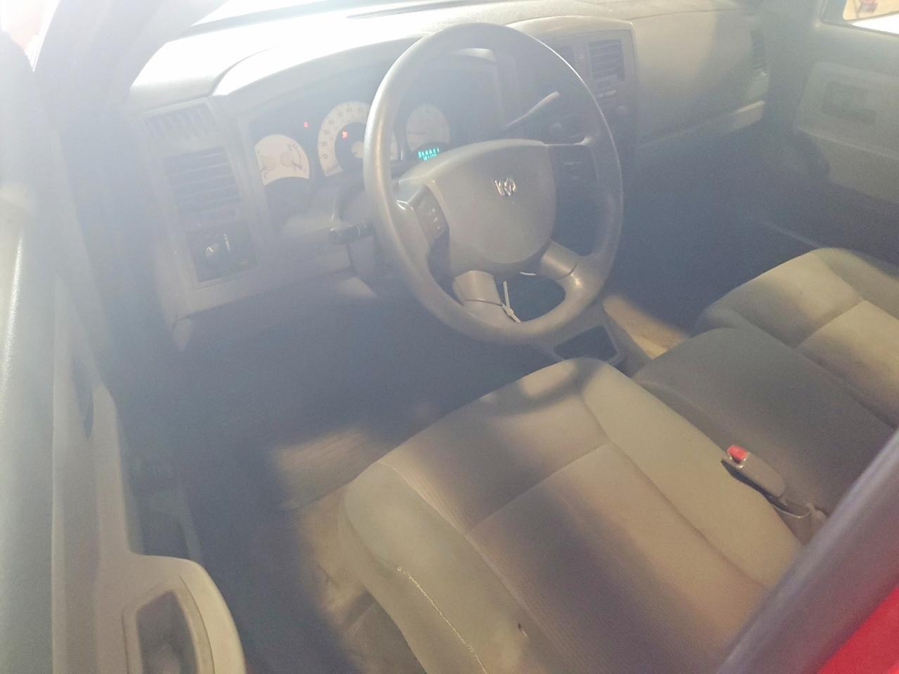 2005 Dodge Dakota St Red vin: 1D7HE22K35S131360