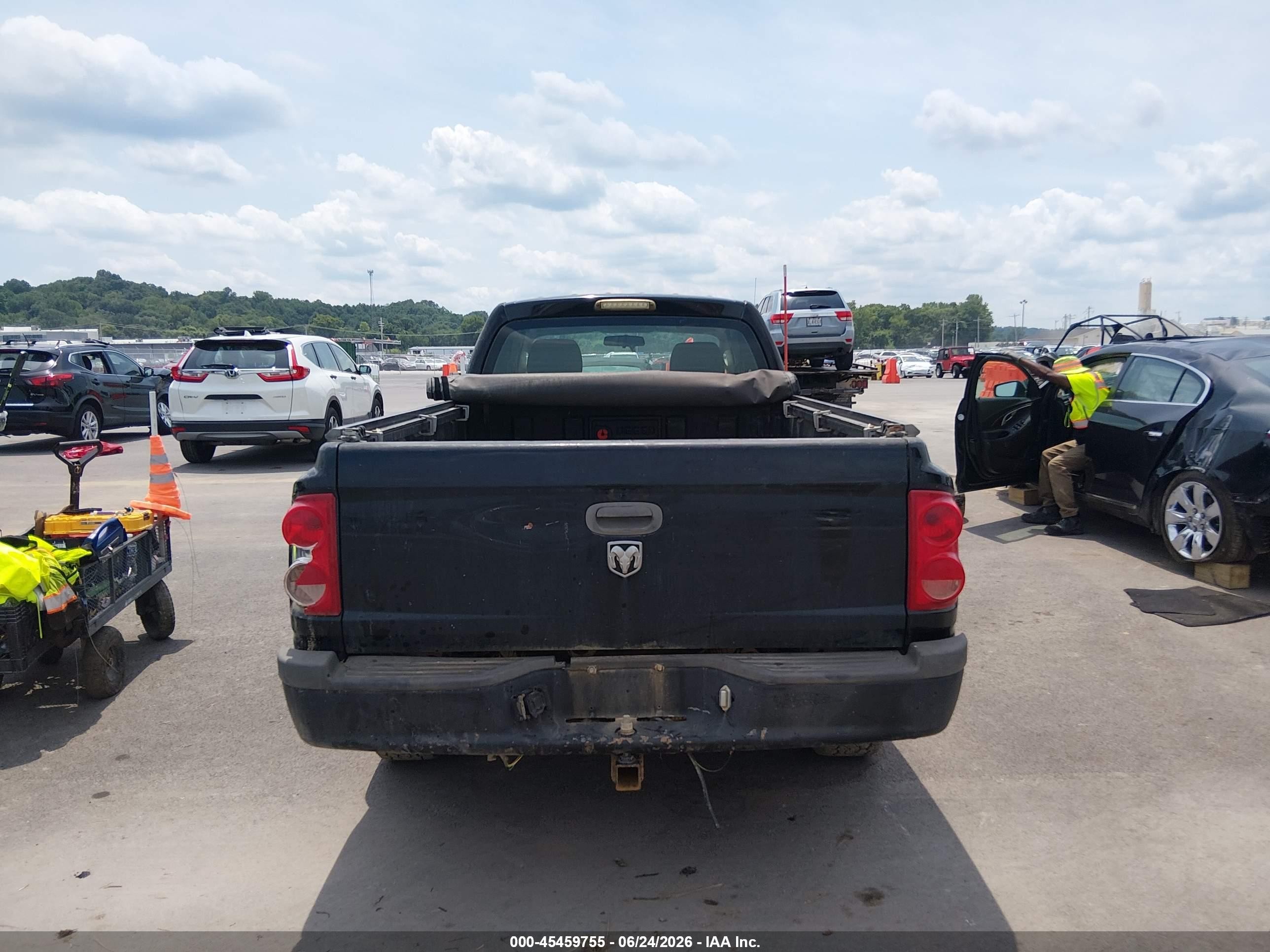 2005 Dodge Dakota St Black vin: 1D7HE22K35S258917