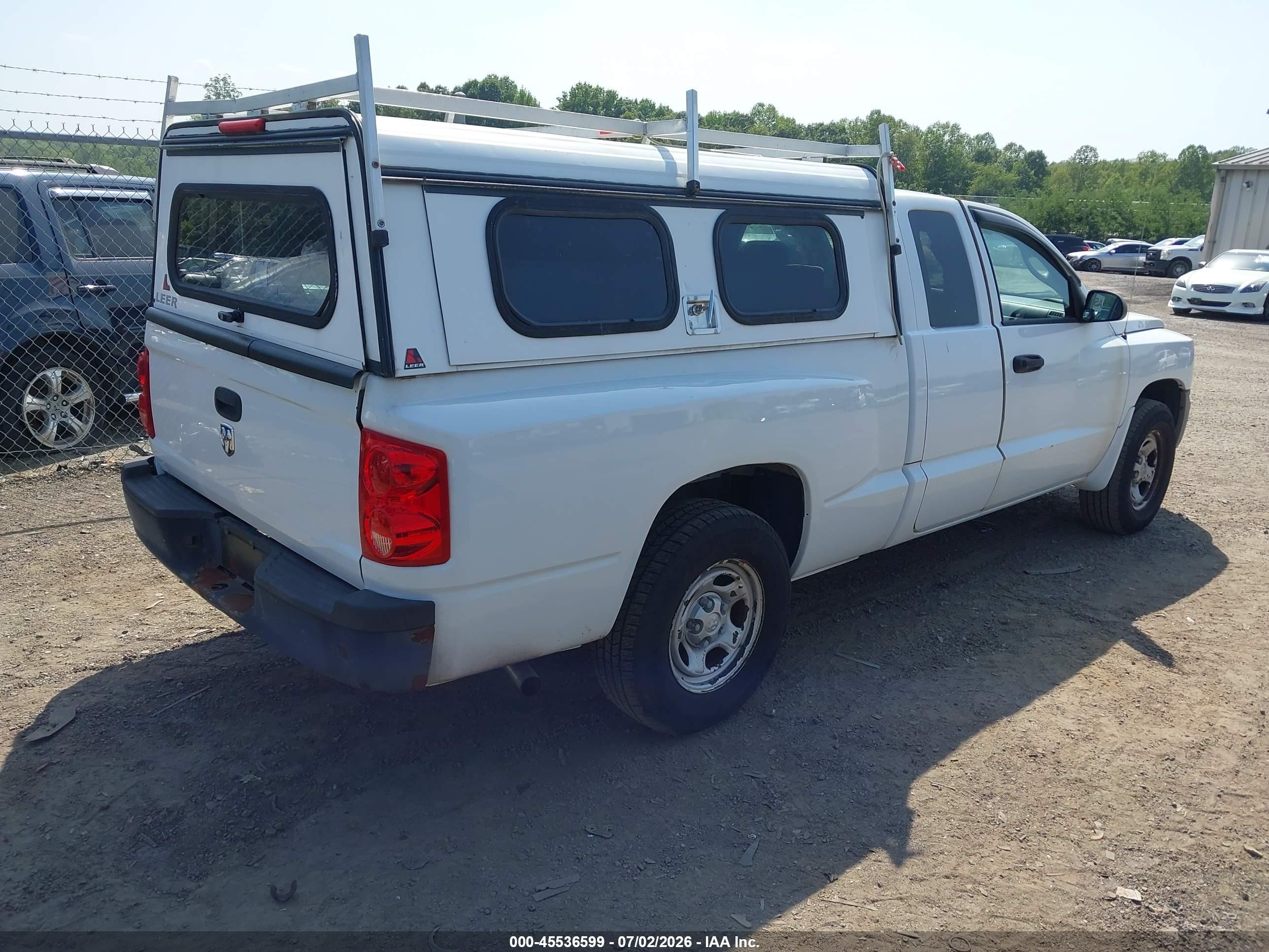 2008 Dodge Dakota St White vin: 1D7HE22K38S514283