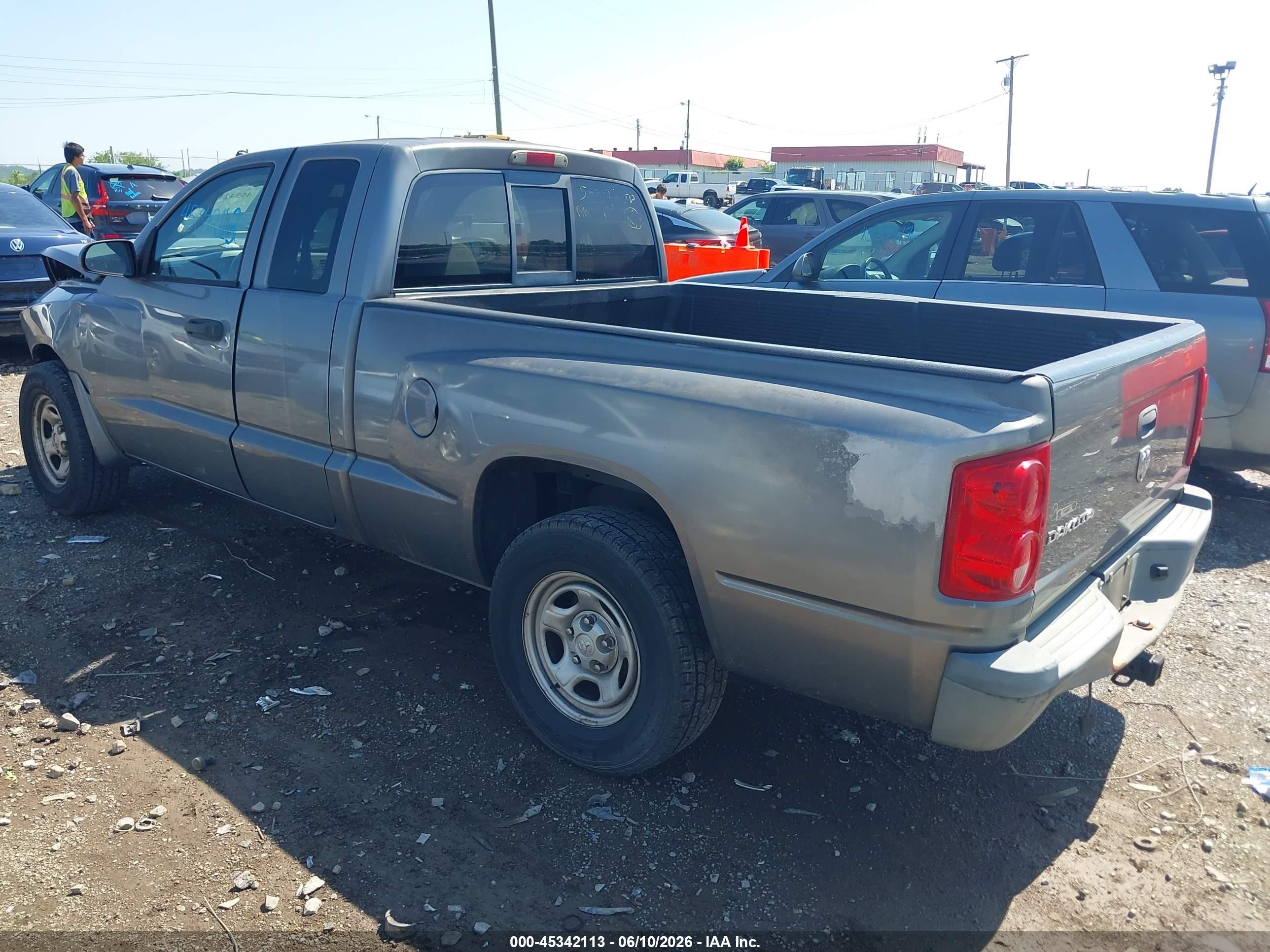 2005 Dodge Dakota St Gray vin: 1D7HE22K45S109836