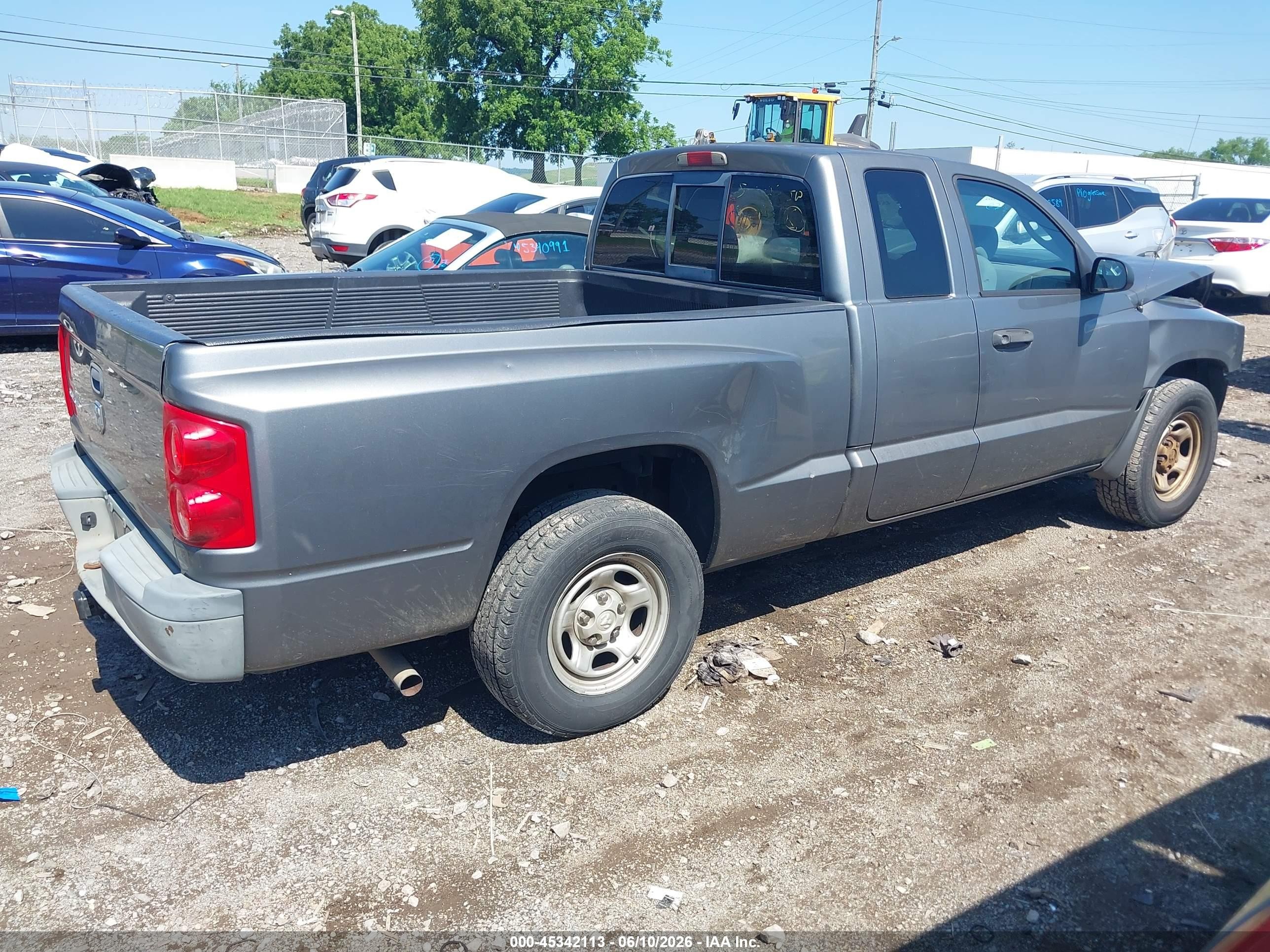2005 Dodge Dakota St Gray vin: 1D7HE22K45S109836