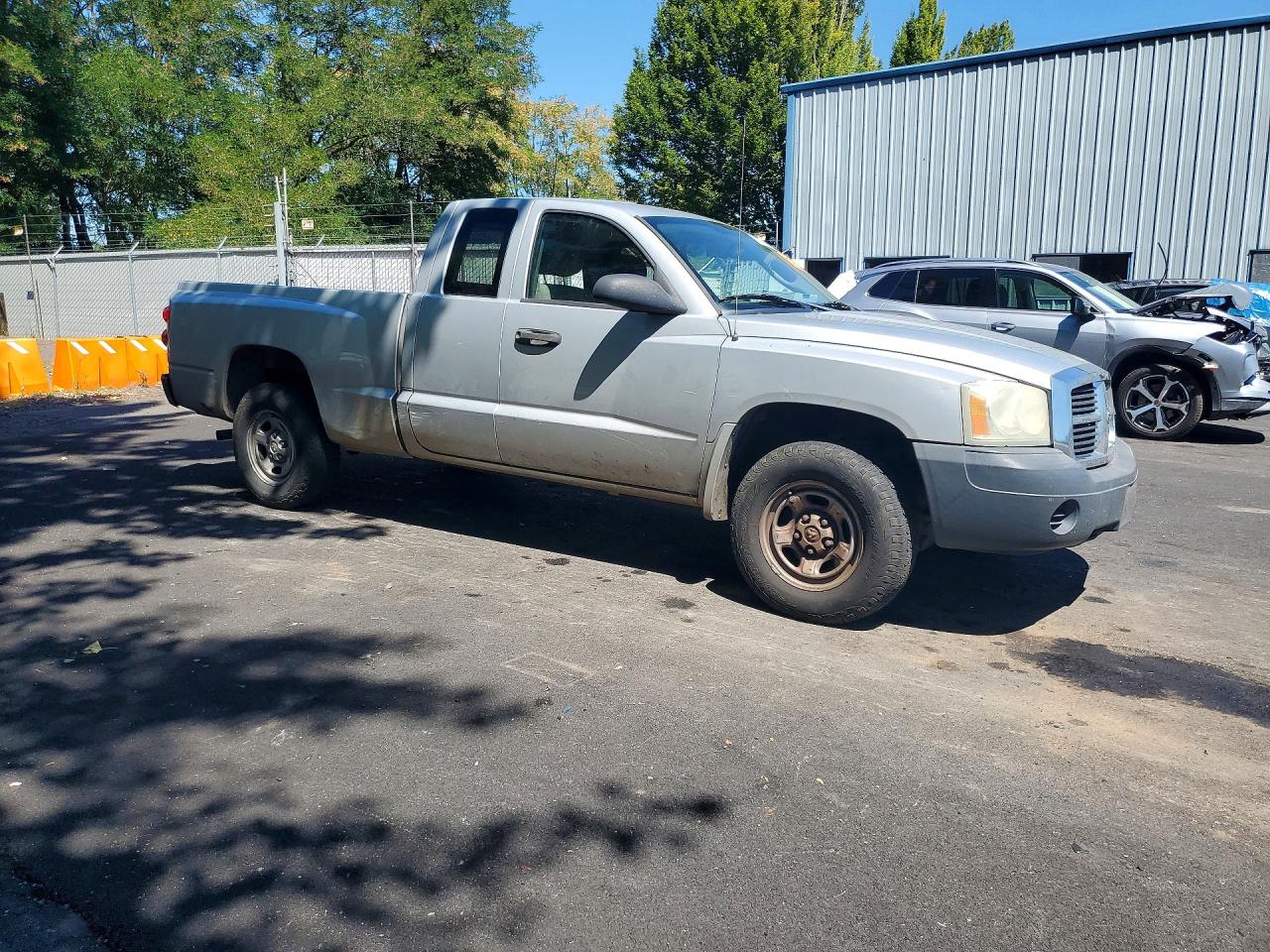2007 Dodge Dakota St Silver vin: 1D7HE22K47S198956