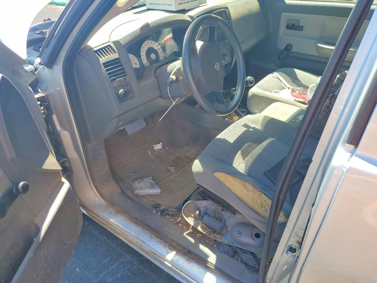 2007 Dodge Dakota St Silver vin: 1D7HE22K47S198956