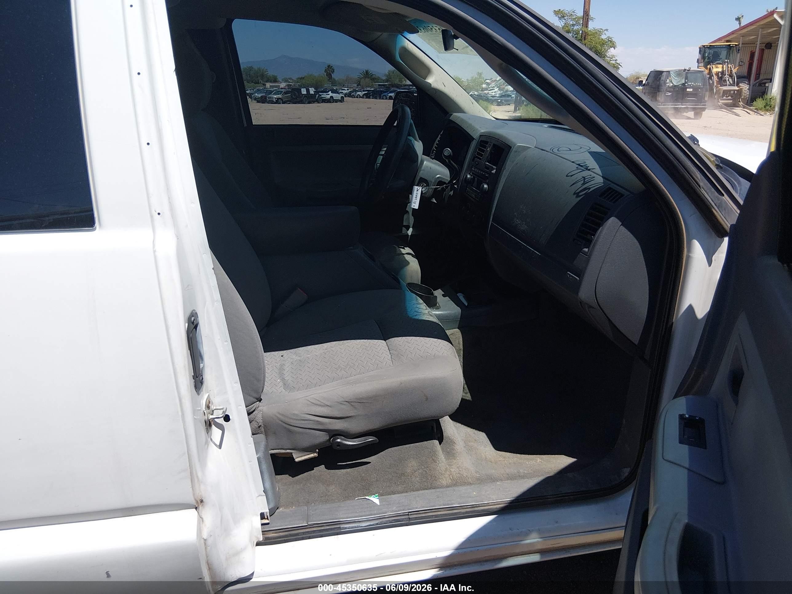 2007 Dodge Dakota St Белый vin: 1D7HE22K57S253379