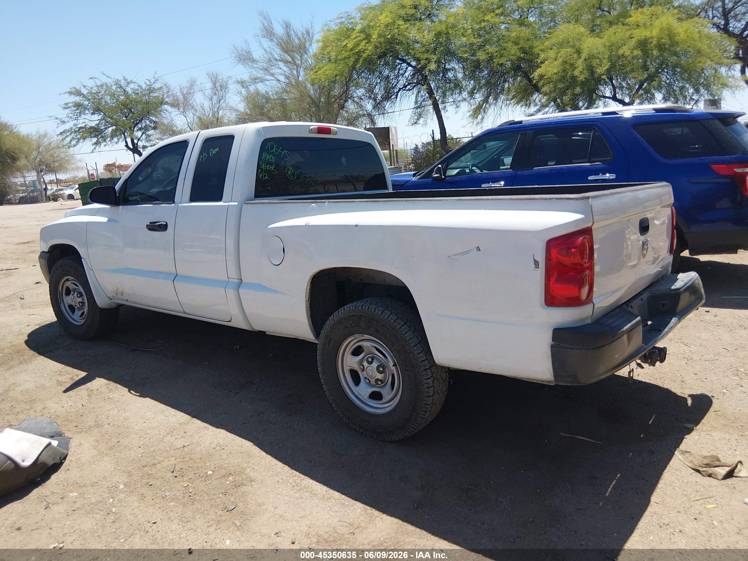 2007 Dodge Dakota St Белый vin: 1D7HE22K57S253379