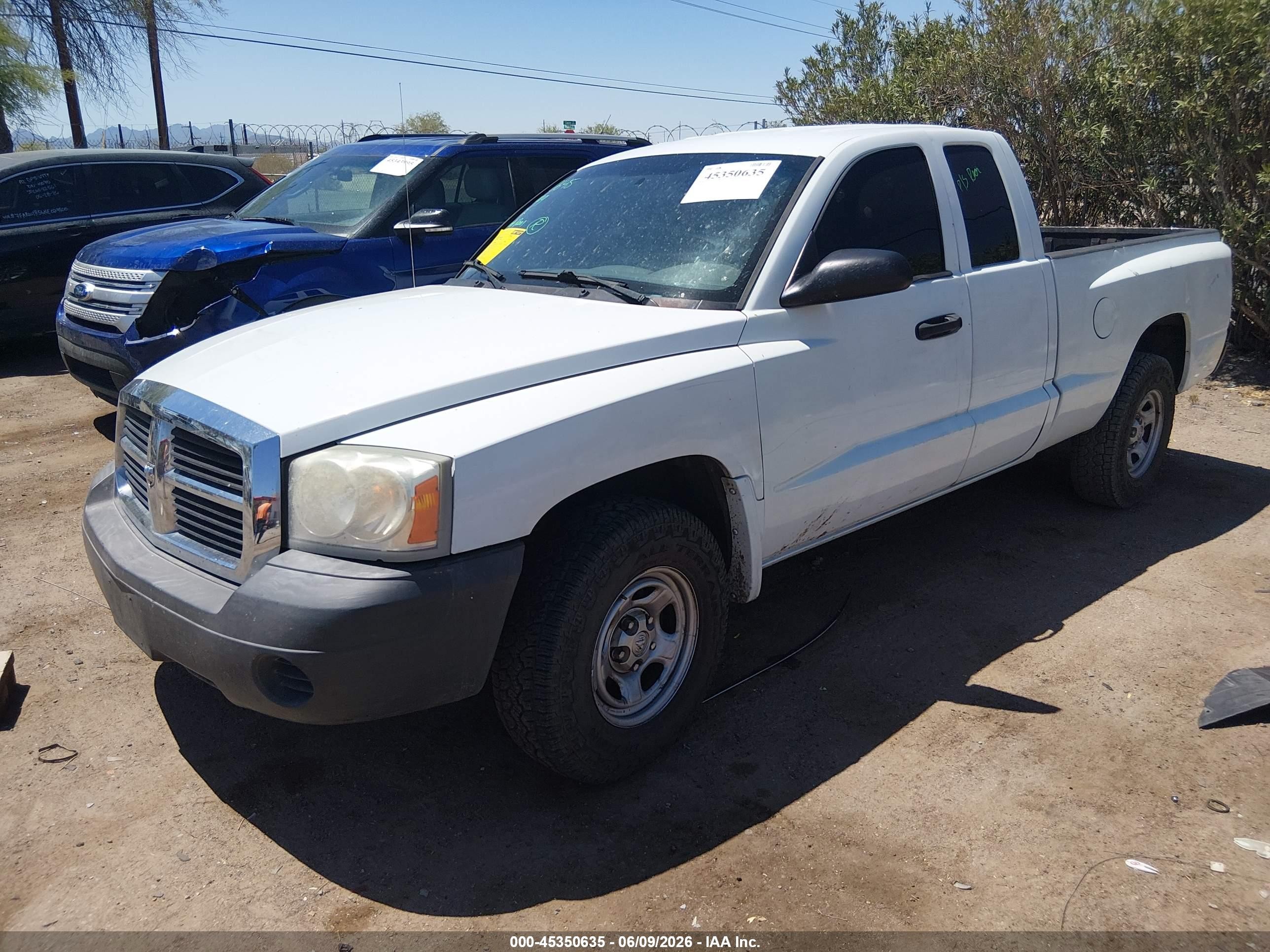 2007 Dodge Dakota St Белый vin: 1D7HE22K57S253379