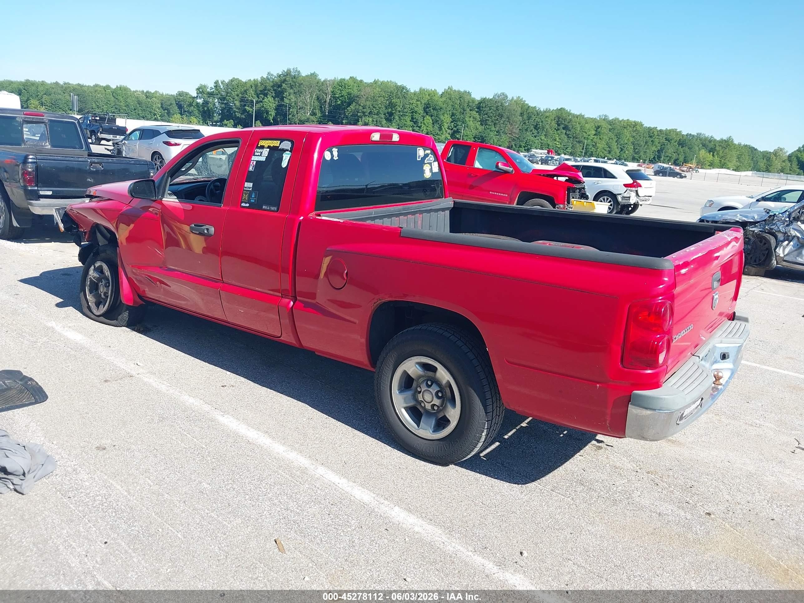 2005 Dodge Dakota St Red vin: 1D7HE22K75S244812