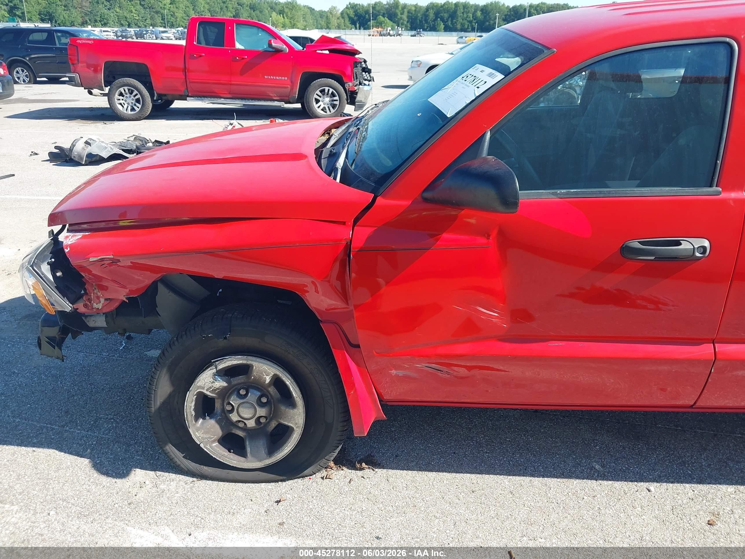 2005 Dodge Dakota St Red vin: 1D7HE22K75S244812