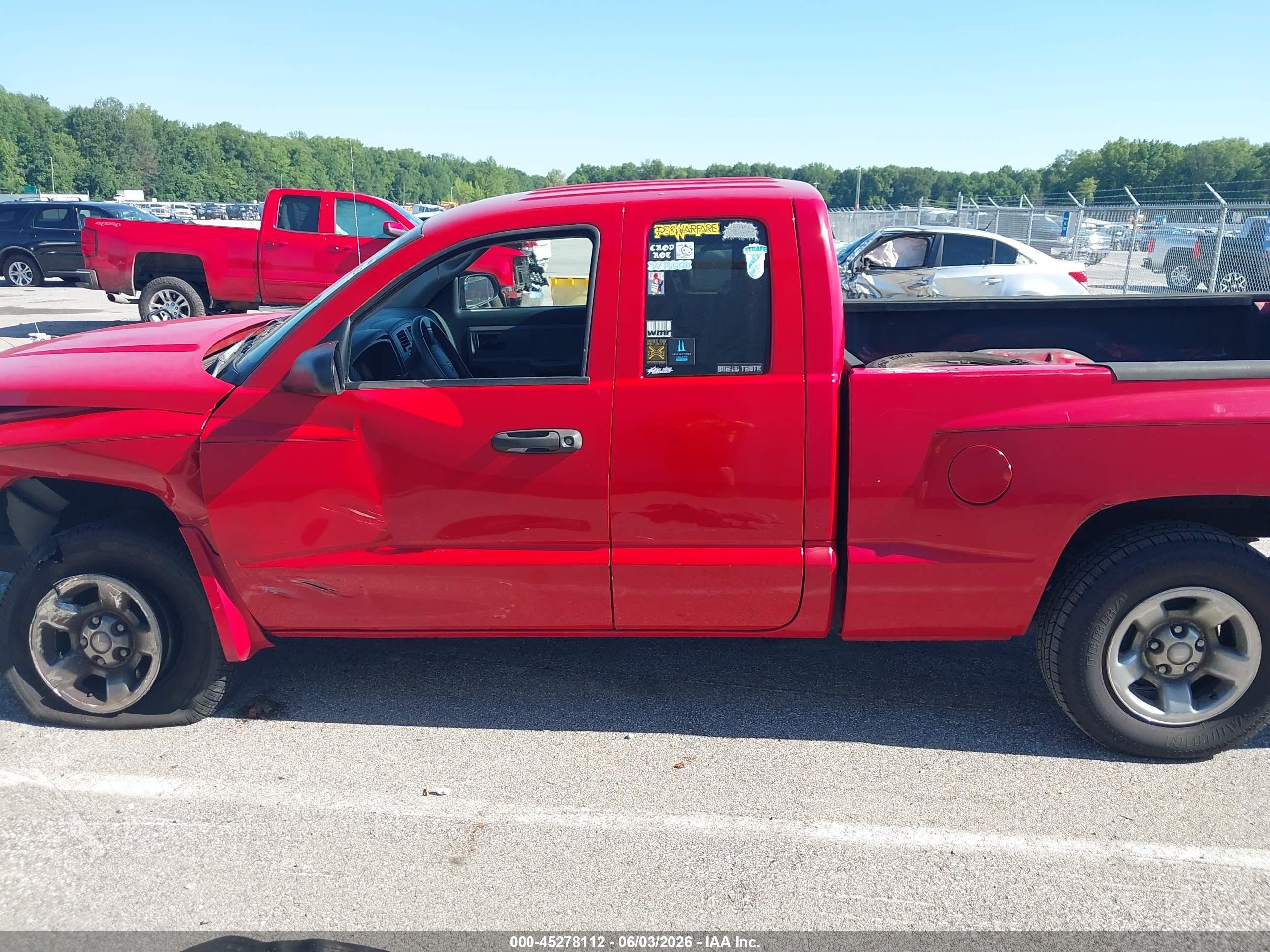 2005 Dodge Dakota St Red vin: 1D7HE22K75S244812
