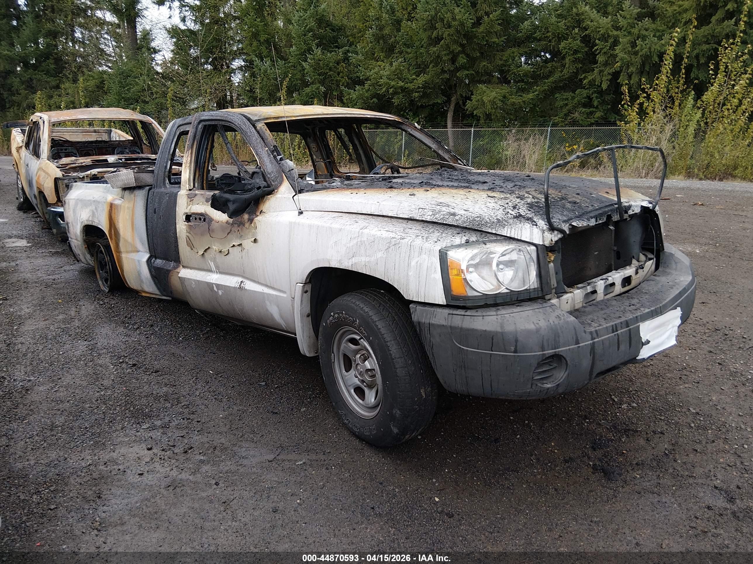 2007 Dodge Dakota St White vin: 1D7HE22K77S243095