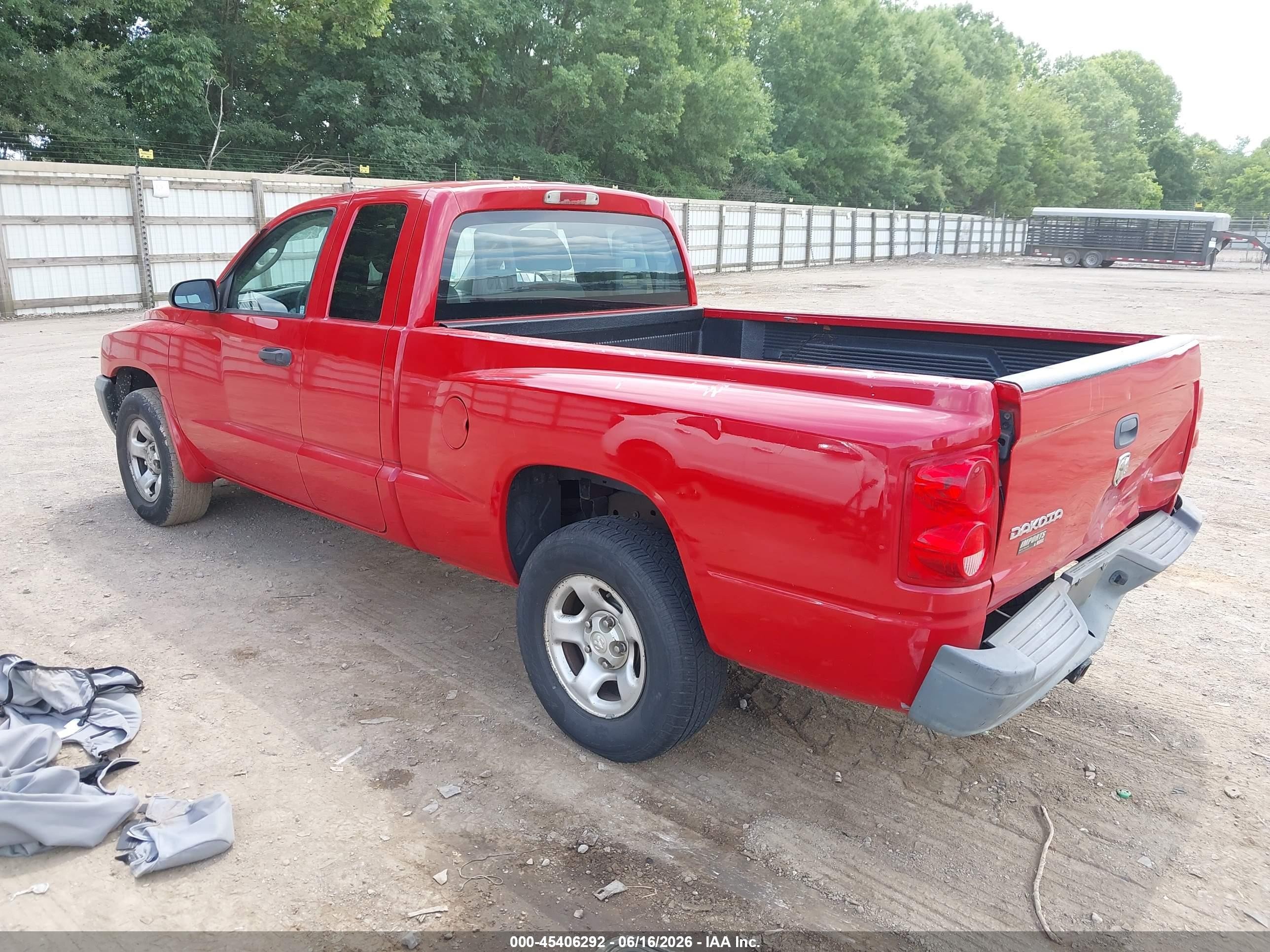 2005 Dodge Dakota St Red vin: 1D7HE22KX5S126804
