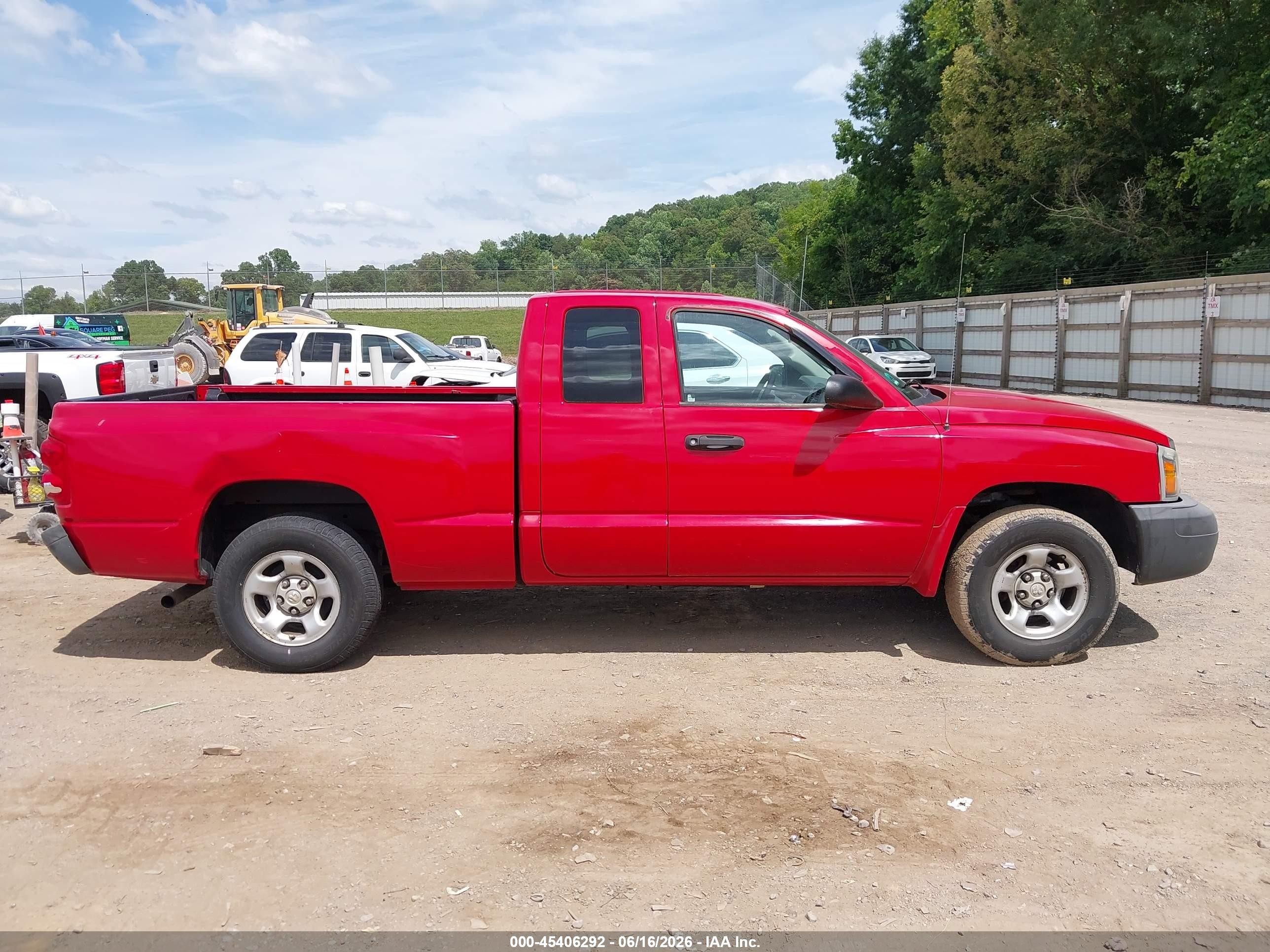2005 Dodge Dakota St Red vin: 1D7HE22KX5S126804