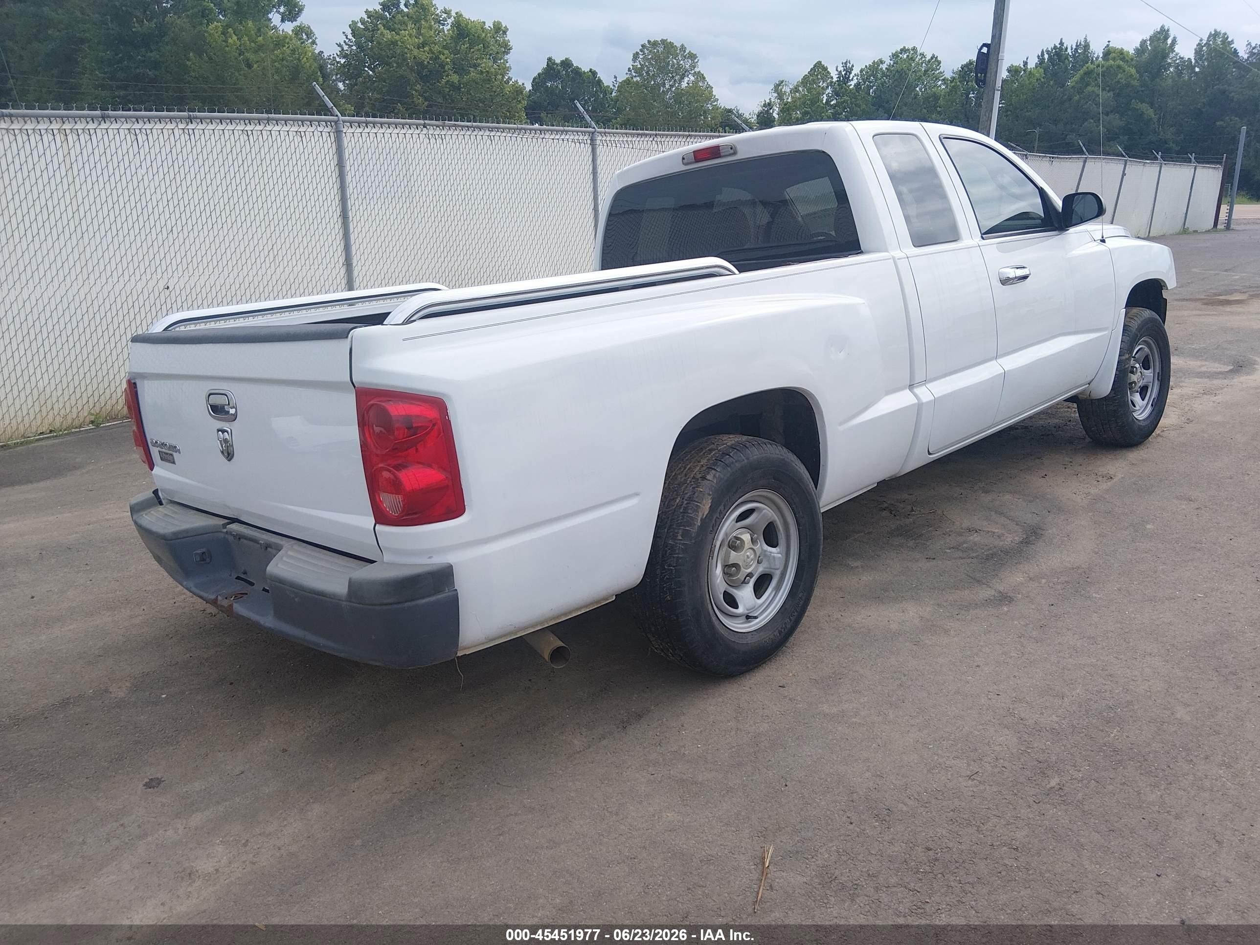 2006 Dodge Dakota St White vin: 1D7HE22KX6S544247