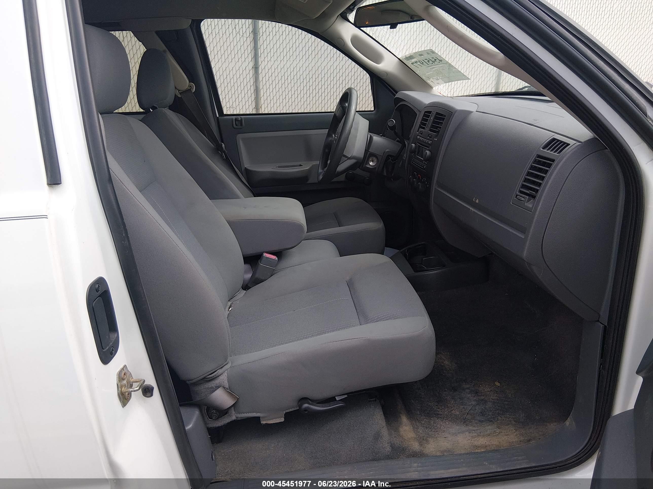 2006 Dodge Dakota St White vin: 1D7HE22KX6S544247