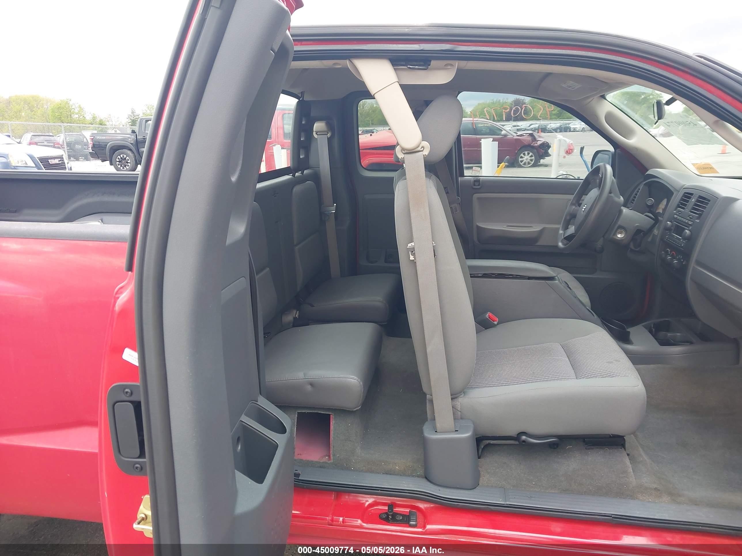 2007 Dodge Dakota St Red vin: 1D7HE22KX7S126949