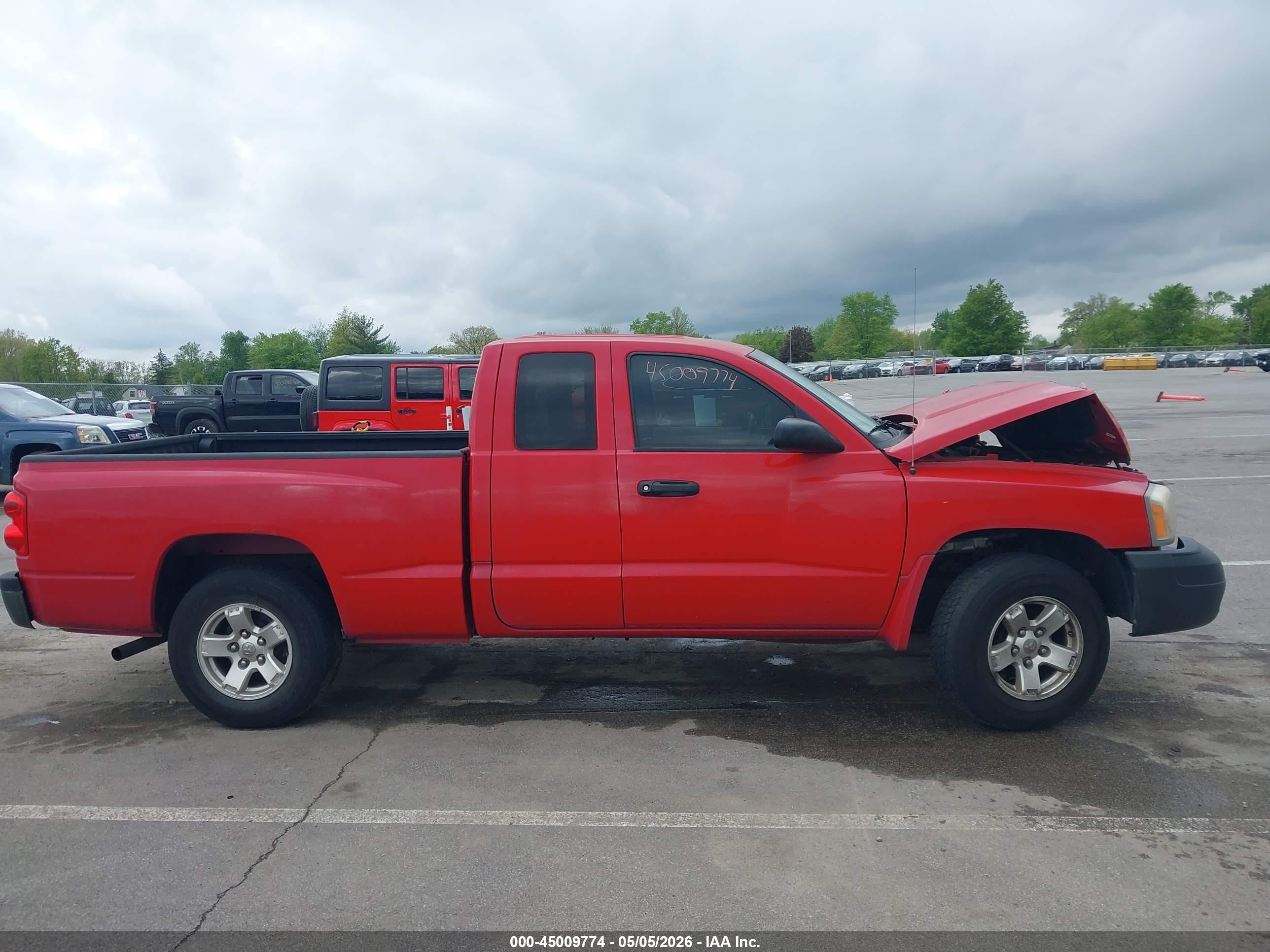 2007 Dodge Dakota St Red vin: 1D7HE22KX7S126949