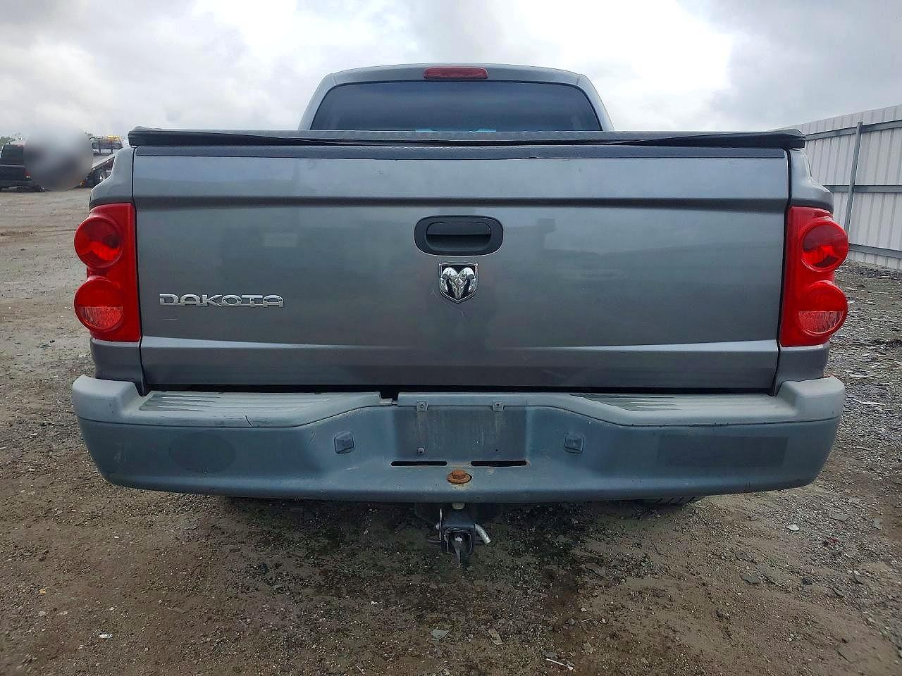 2008 Dodge Dakota Quad Gray vin: 1D7HE28K28S529882