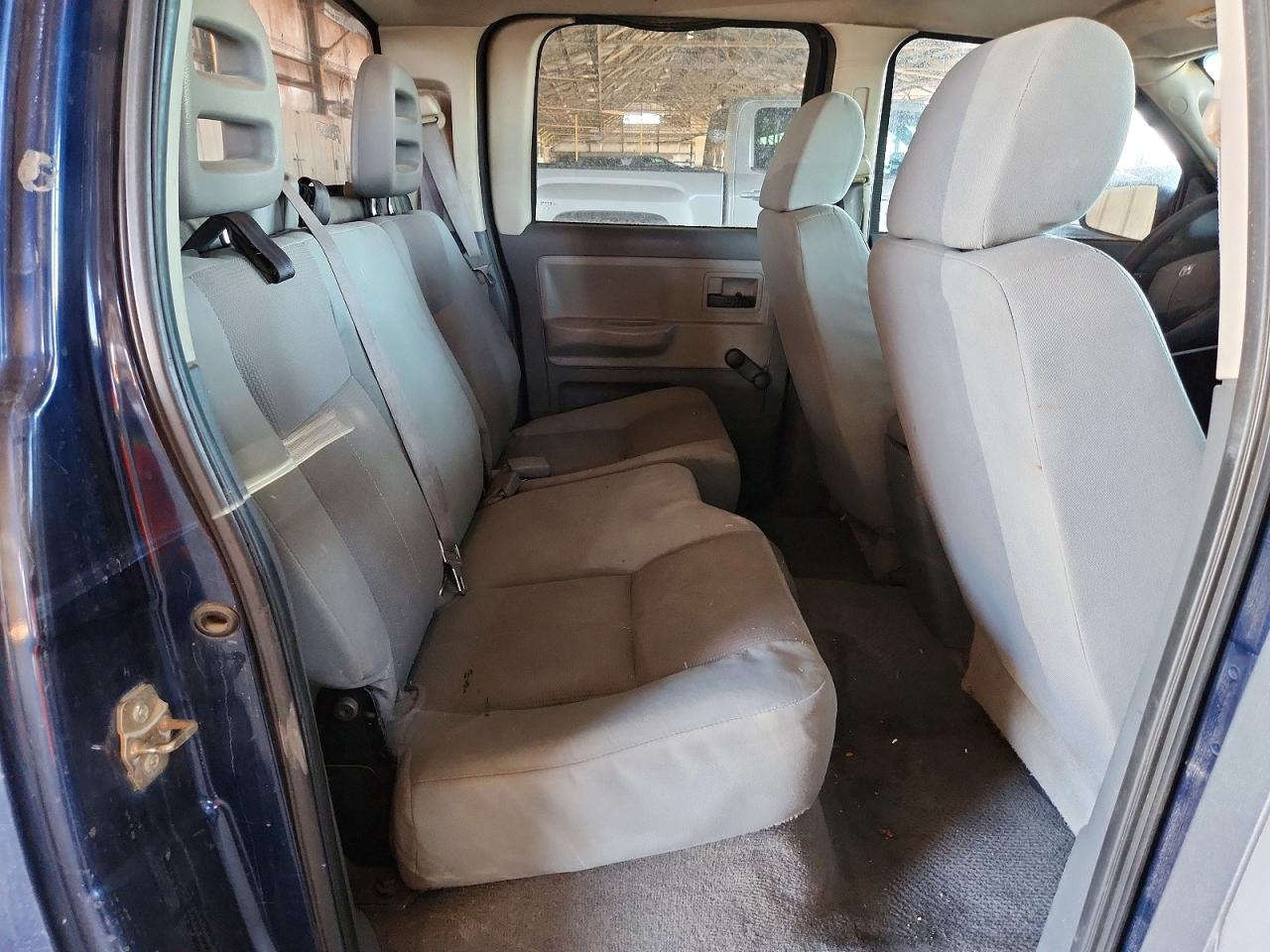 2005 Dodge Dakota Quad Blue vin: 1D7HE28K75S204348
