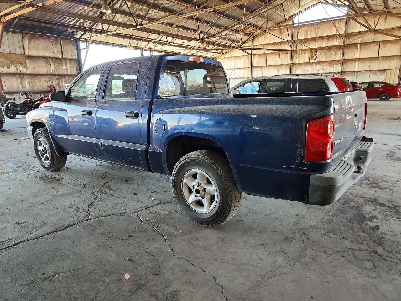 2005 Dodge Dakota Quad Blue vin: 1D7HE28K75S204348