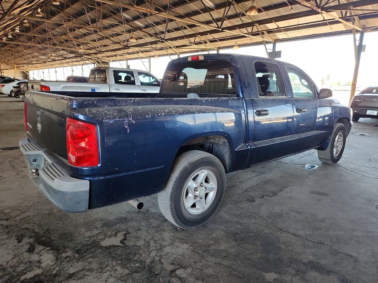 2005 Dodge Dakota Quad Blue vin: 1D7HE28K75S204348