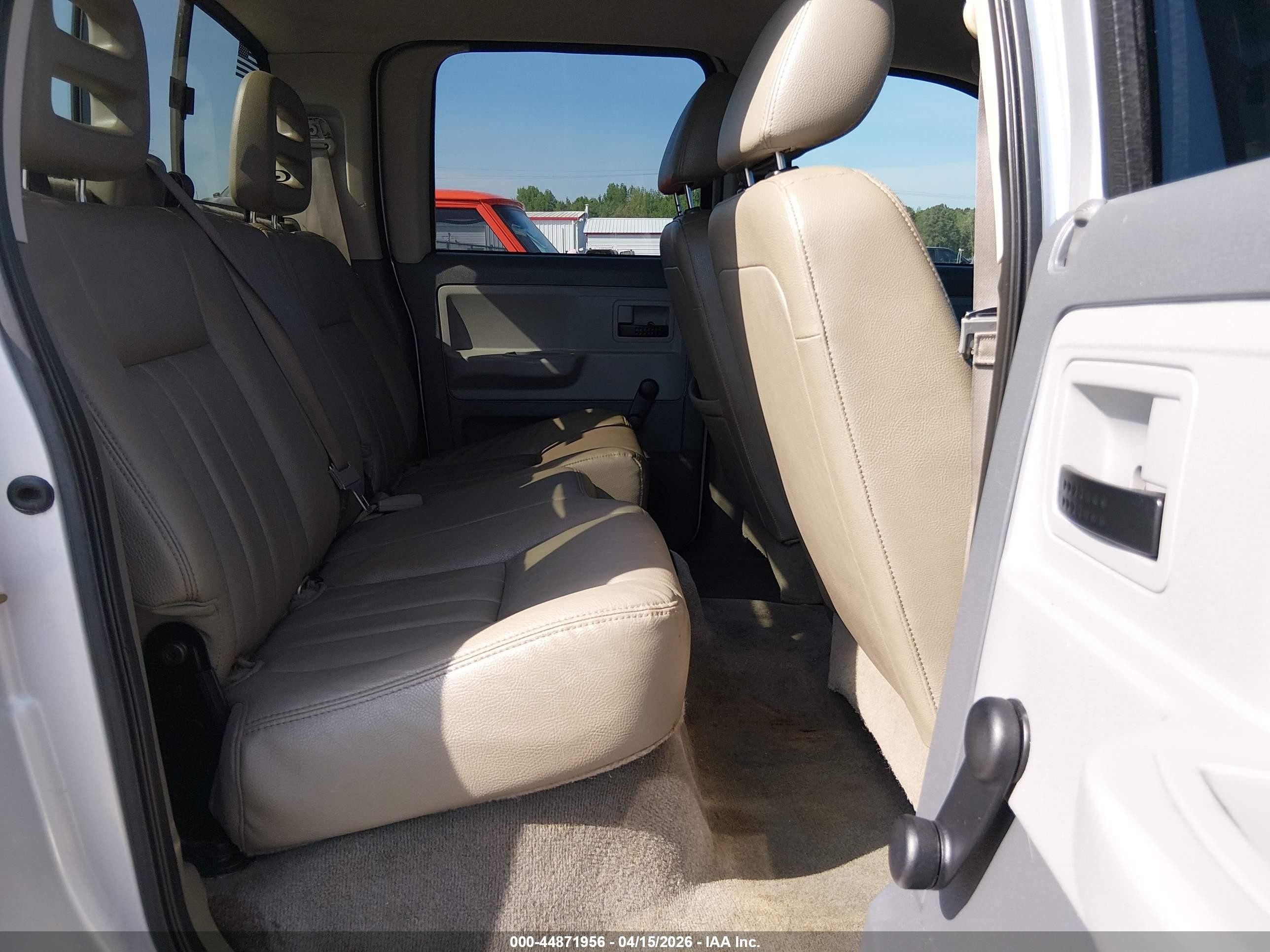 2007 Dodge Dakota St Gray vin: 1D7HE28K77S107976