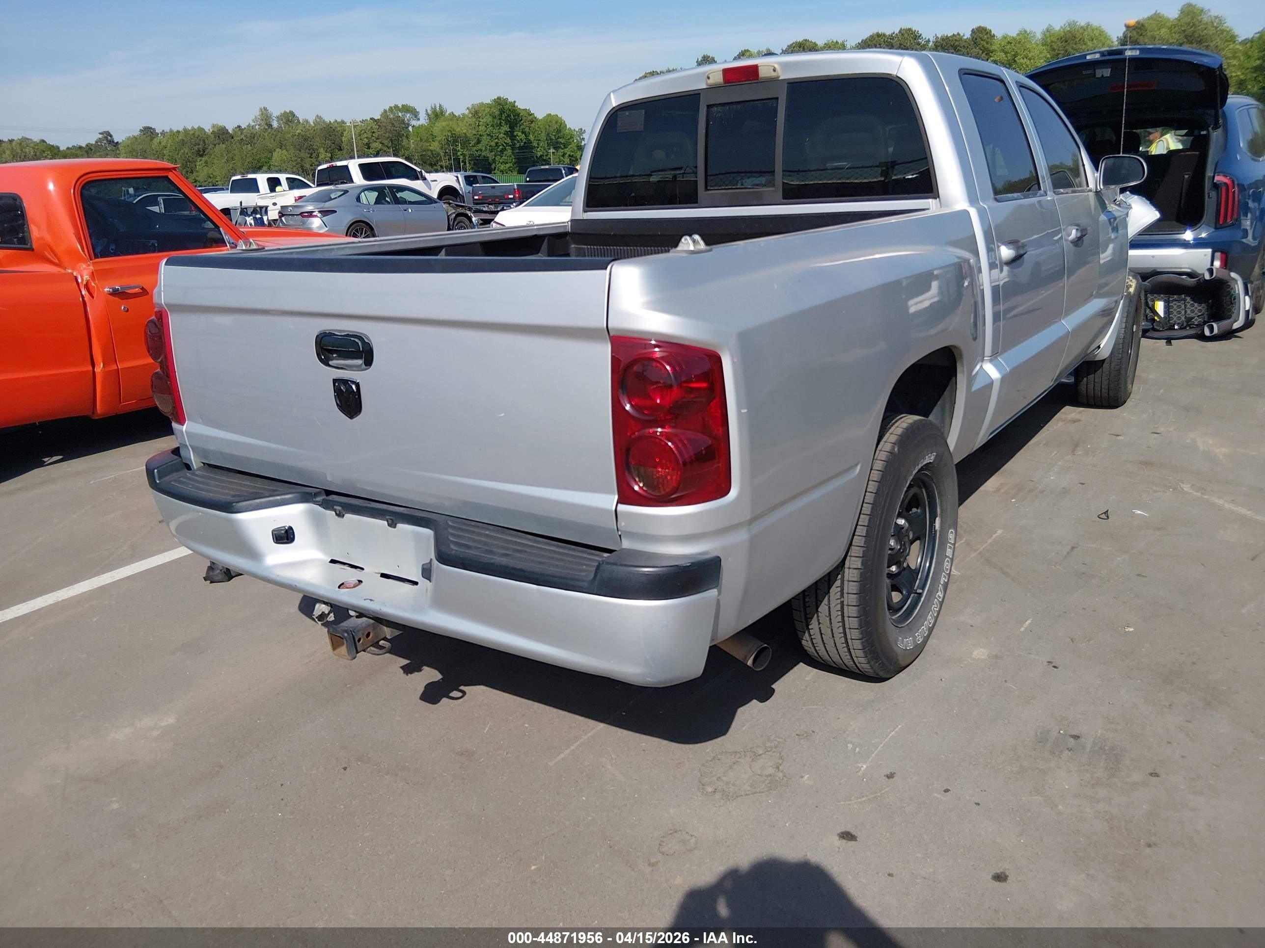 2007 Dodge Dakota St Gray vin: 1D7HE28K77S107976
