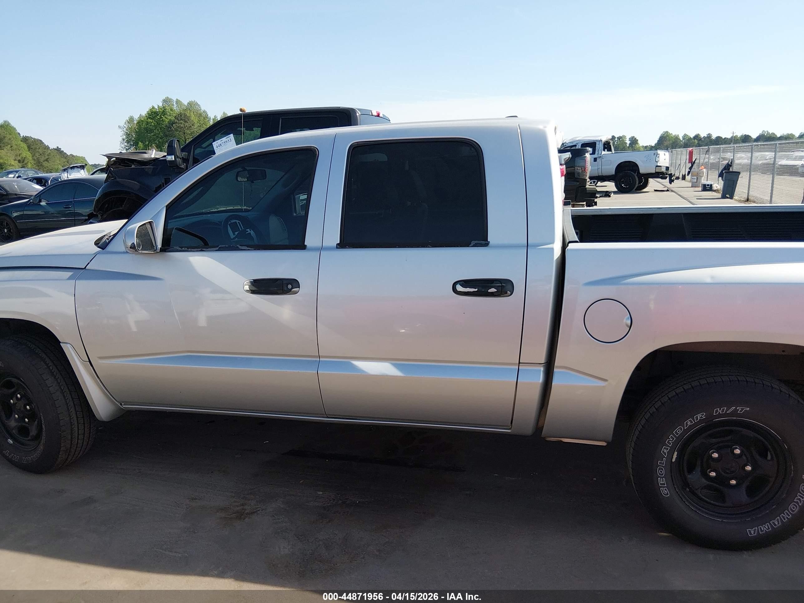 2007 Dodge Dakota St Gray vin: 1D7HE28K77S107976