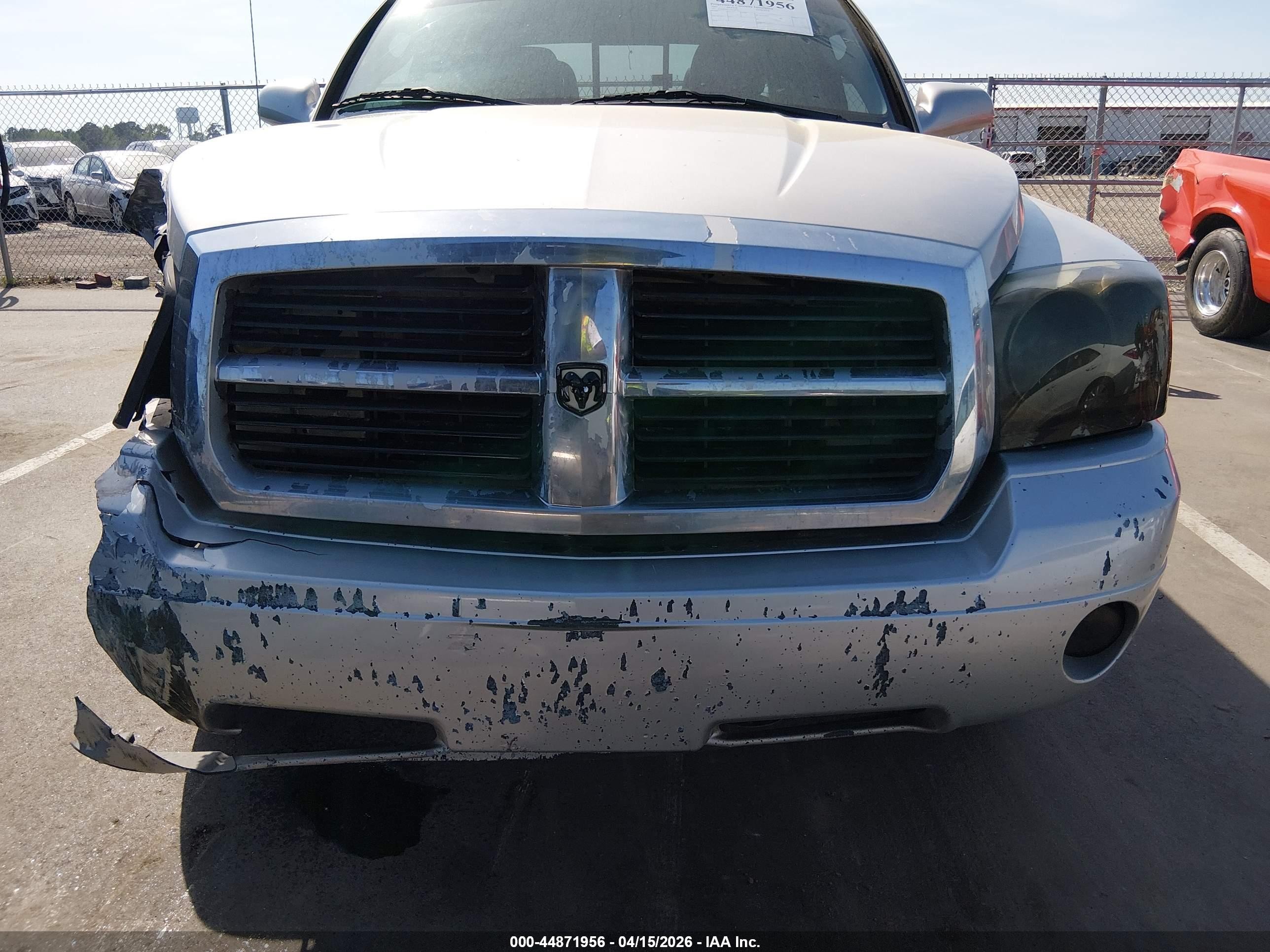 2007 Dodge Dakota St Gray vin: 1D7HE28K77S107976