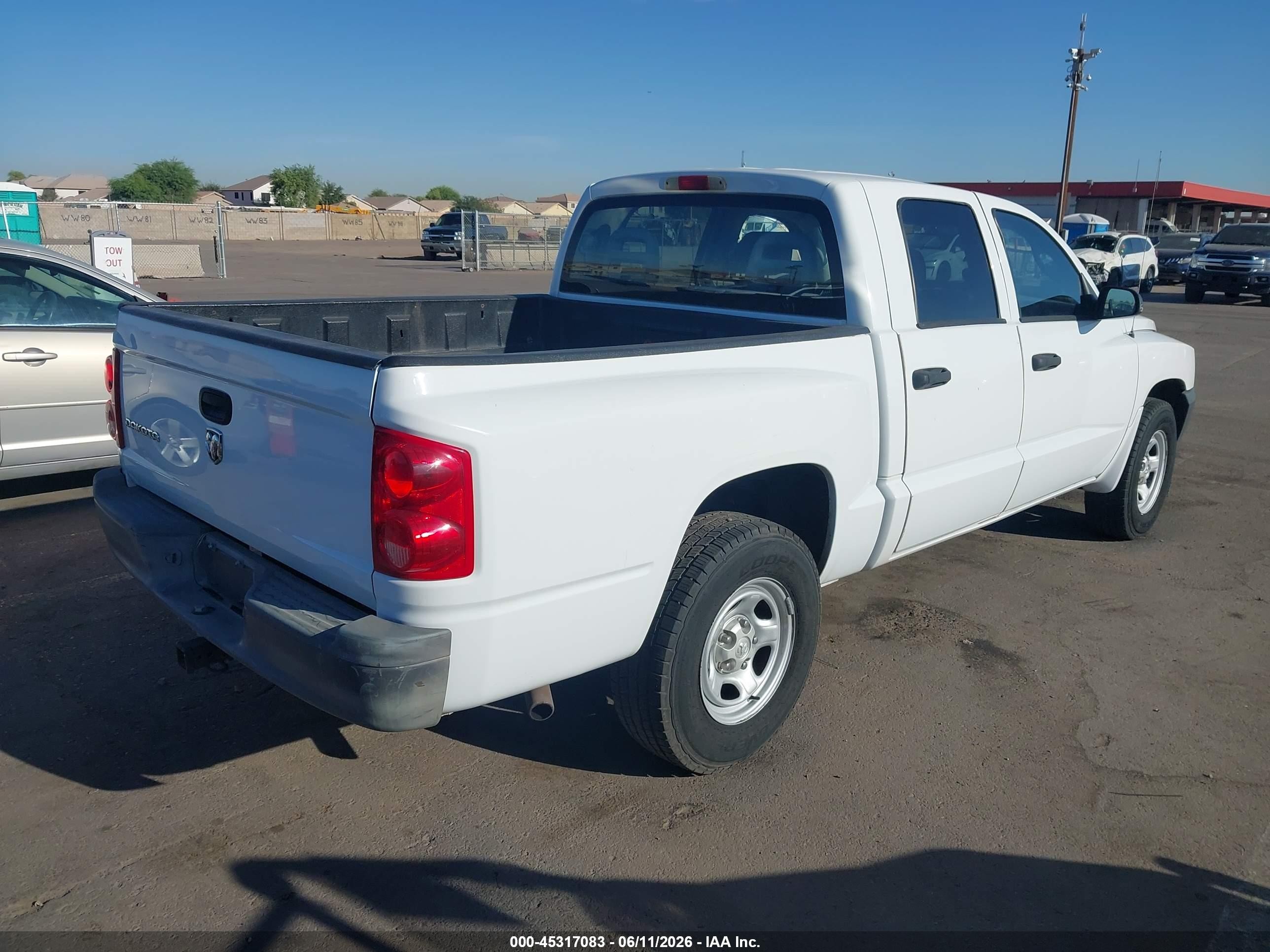 2007 Dodge Dakota St White vin: 1D7HE28K97S174532
