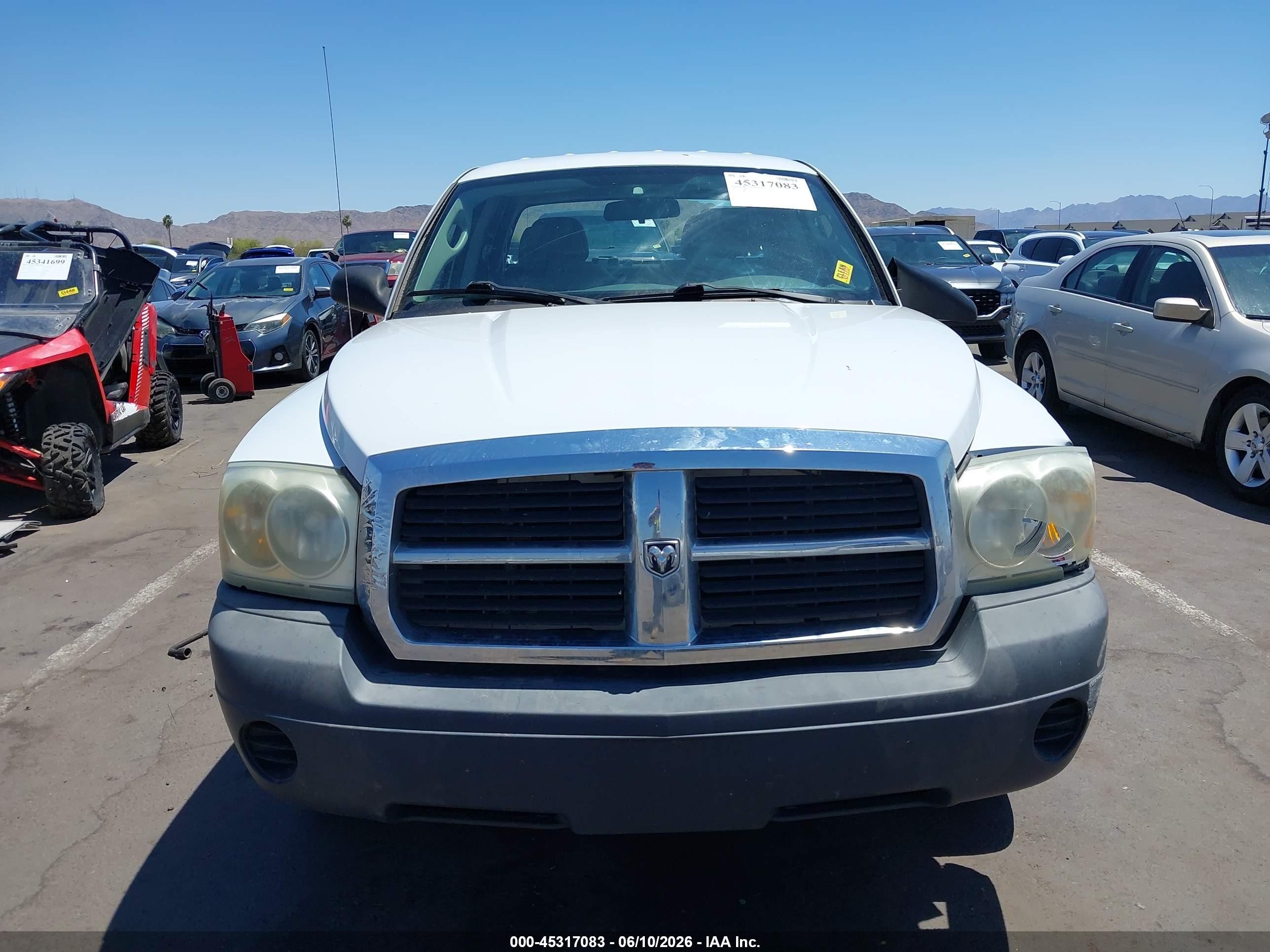 2007 Dodge Dakota St White vin: 1D7HE28K97S174532