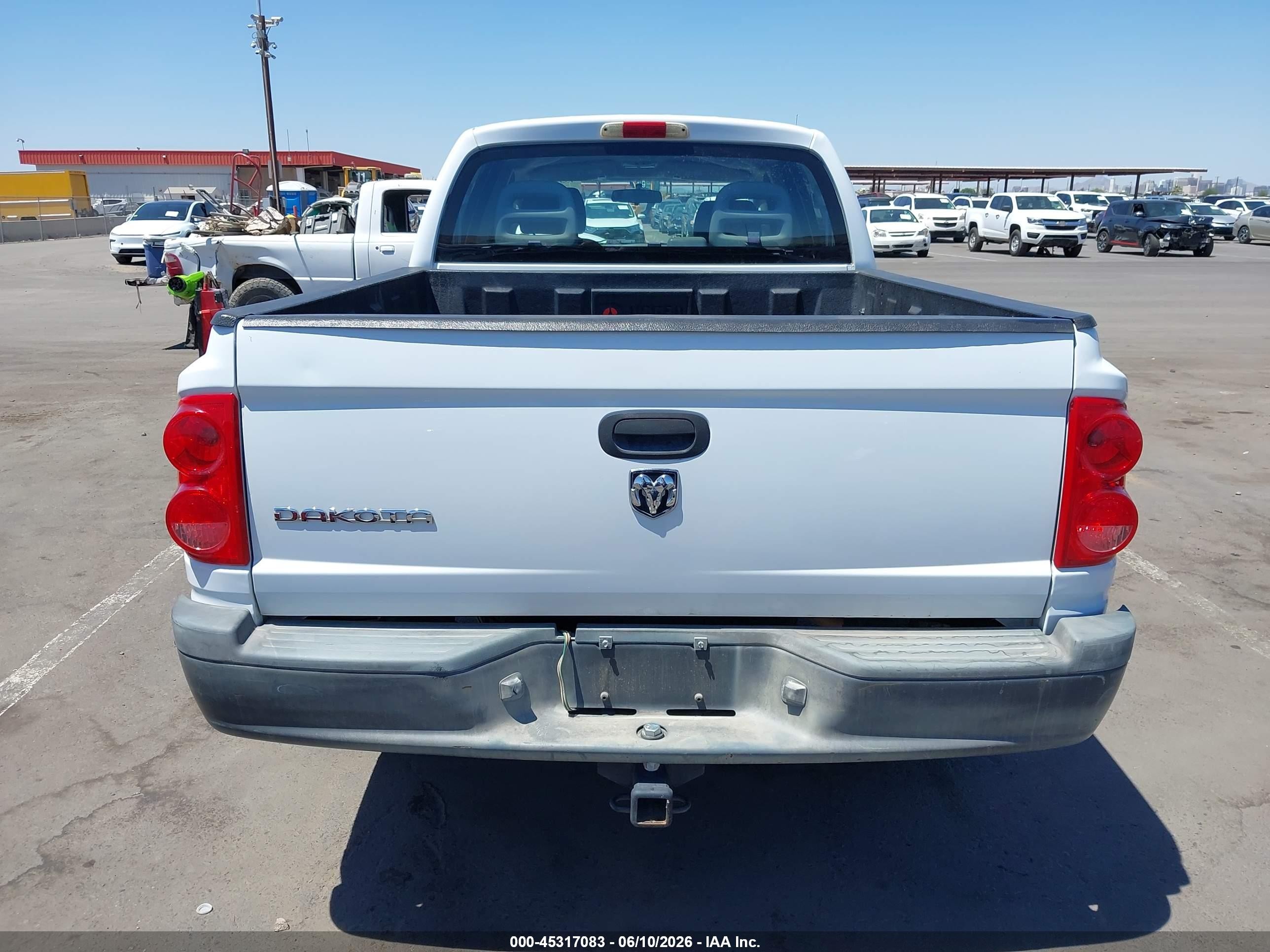 2007 Dodge Dakota St White vin: 1D7HE28K97S174532