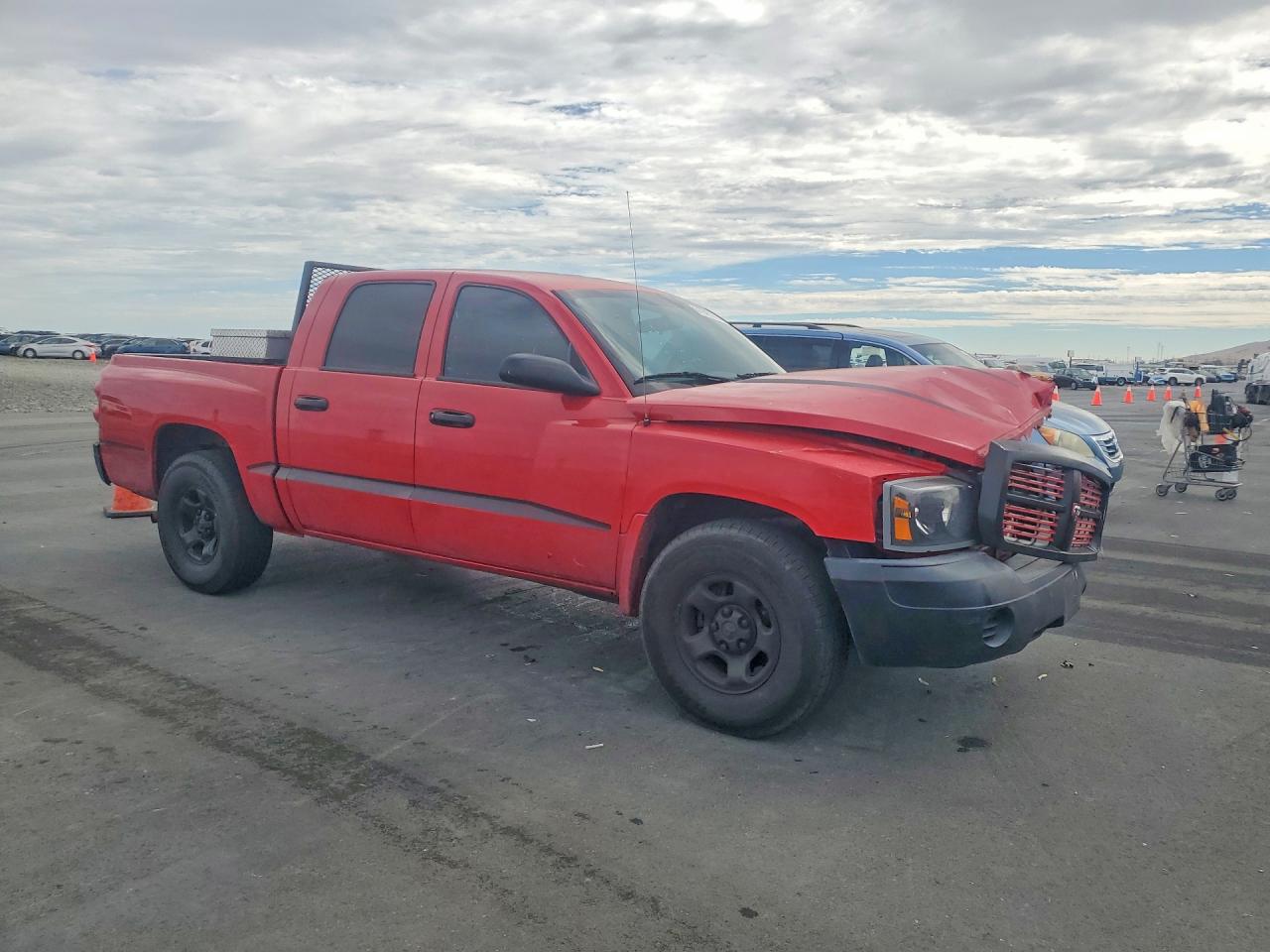 2005 Dodge Dakota Quad Red vin: 1D7HE28N35S258742