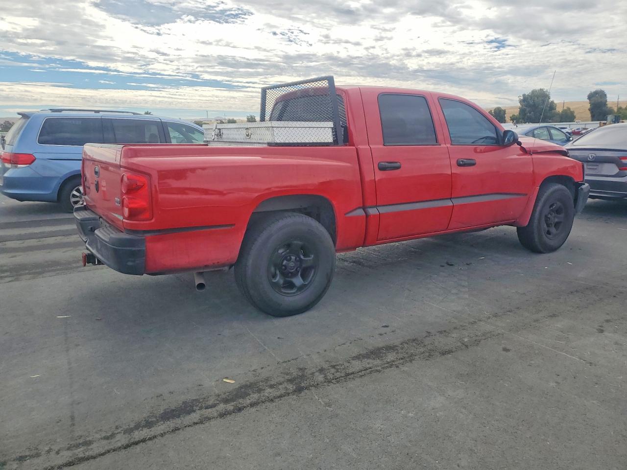 2005 Dodge Dakota Quad Red vin: 1D7HE28N35S258742