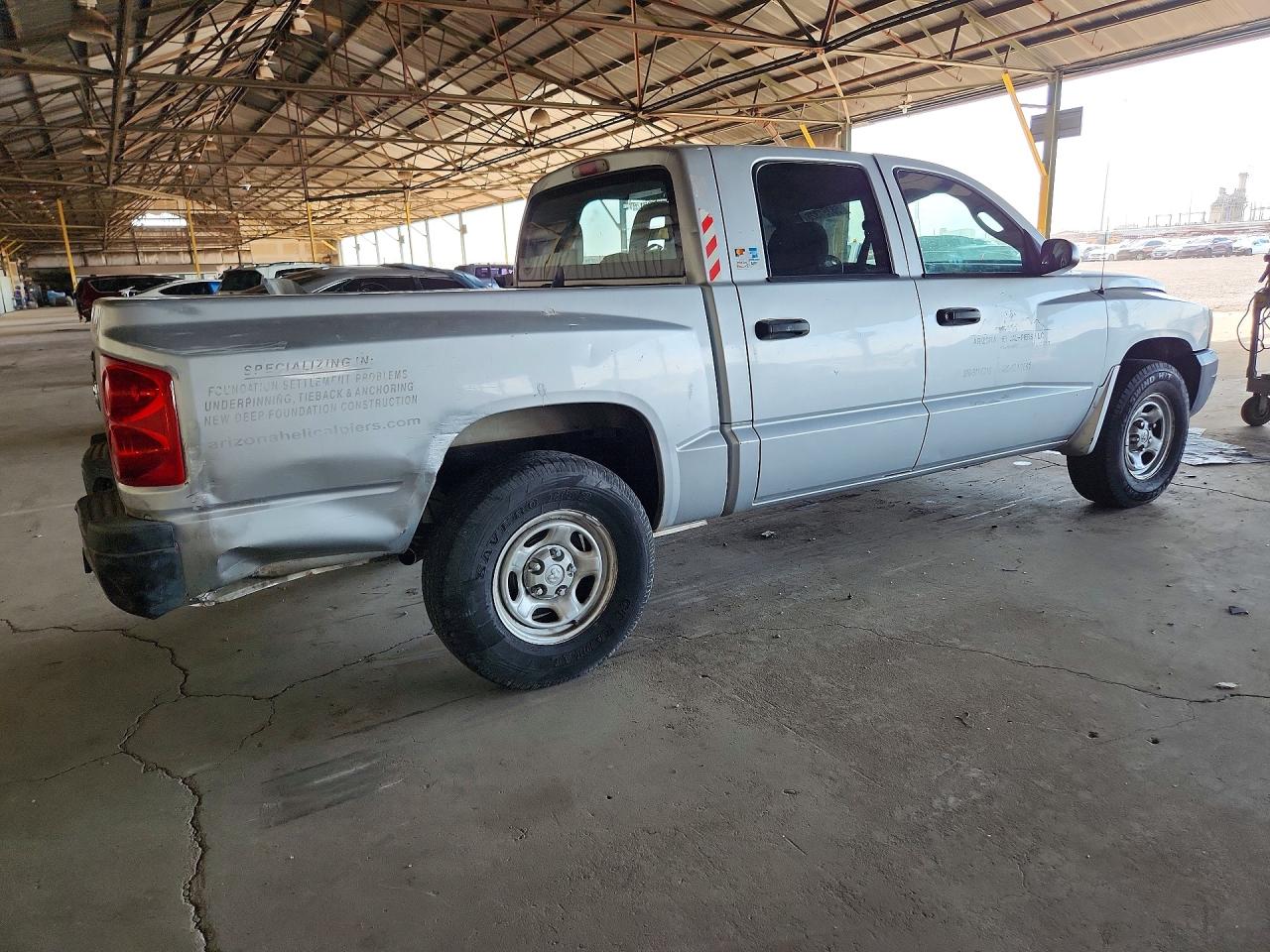 2006 Dodge Dakota Quad Silver vin: 1D7HE28N56S643673