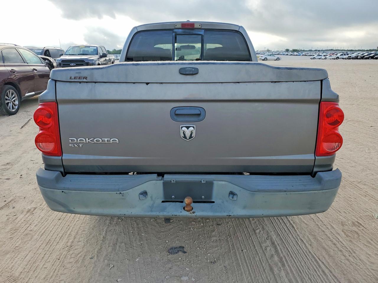 2008 Dodge Dakota Sxt Gray vin: 1D7HE38K58S566804