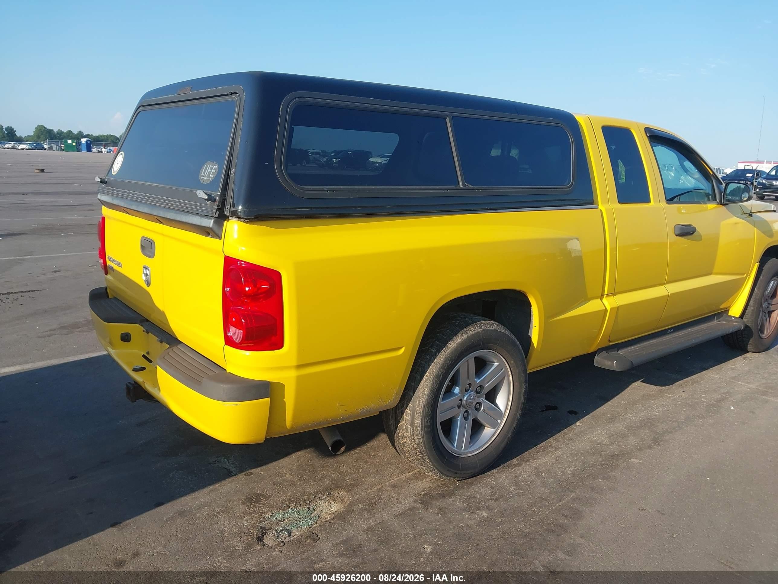 2008 Dodge Dakota Slt Yellow vin: 1D7HE42K58S514300