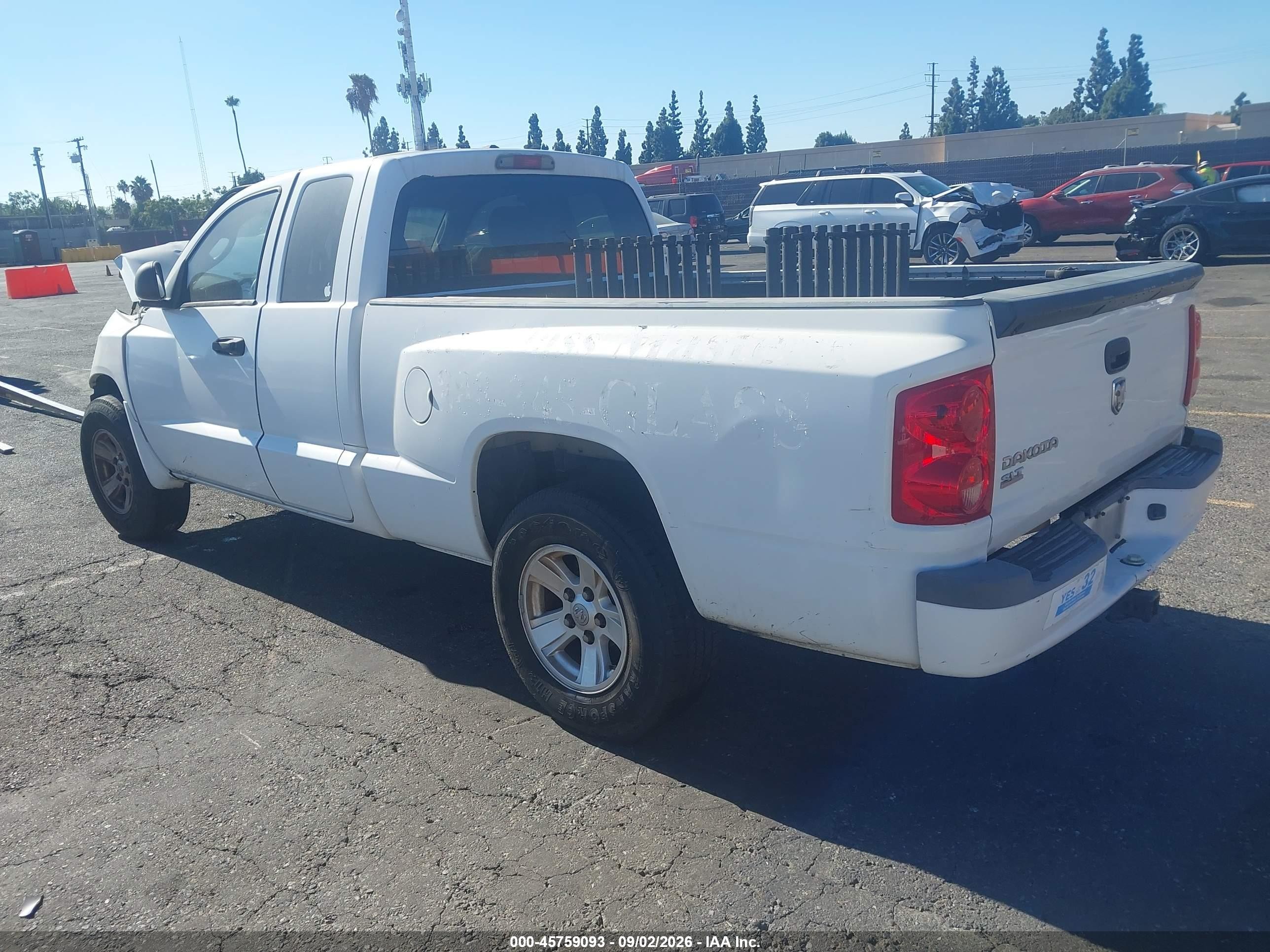 2008 Dodge Dakota Slt White vin: 1D7HE42K88S601592