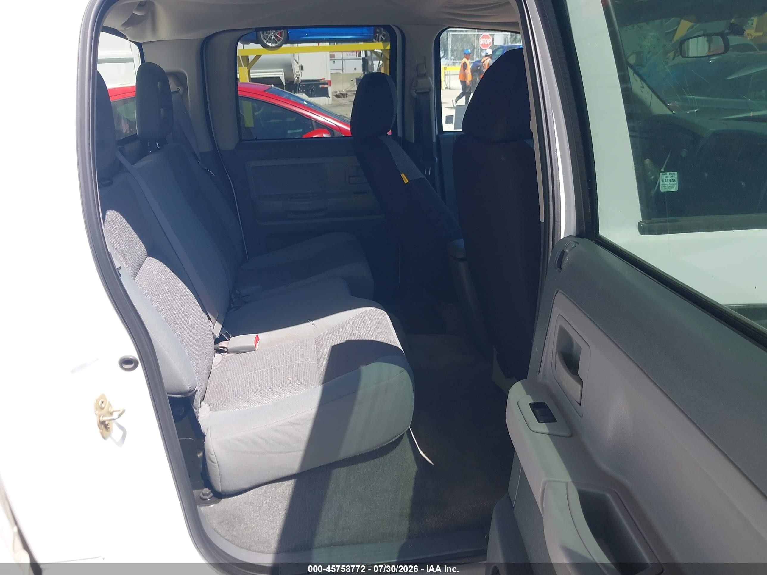2005 Dodge Dakota Slt Белый vin: 1D7HE48K45S218803