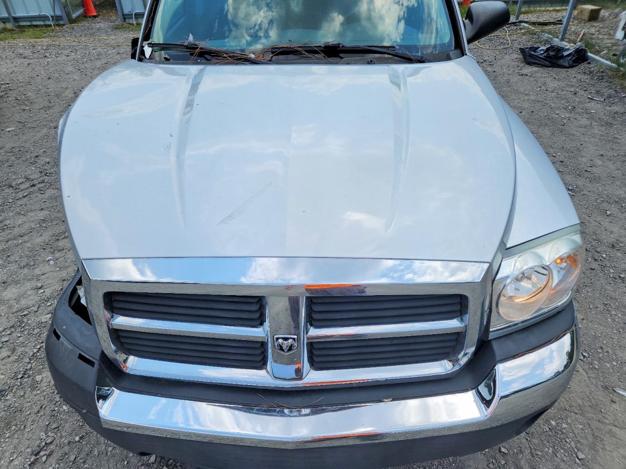 2005 Dodge Dakota Quad Slt Silver vin: 1D7HE48K45S353585