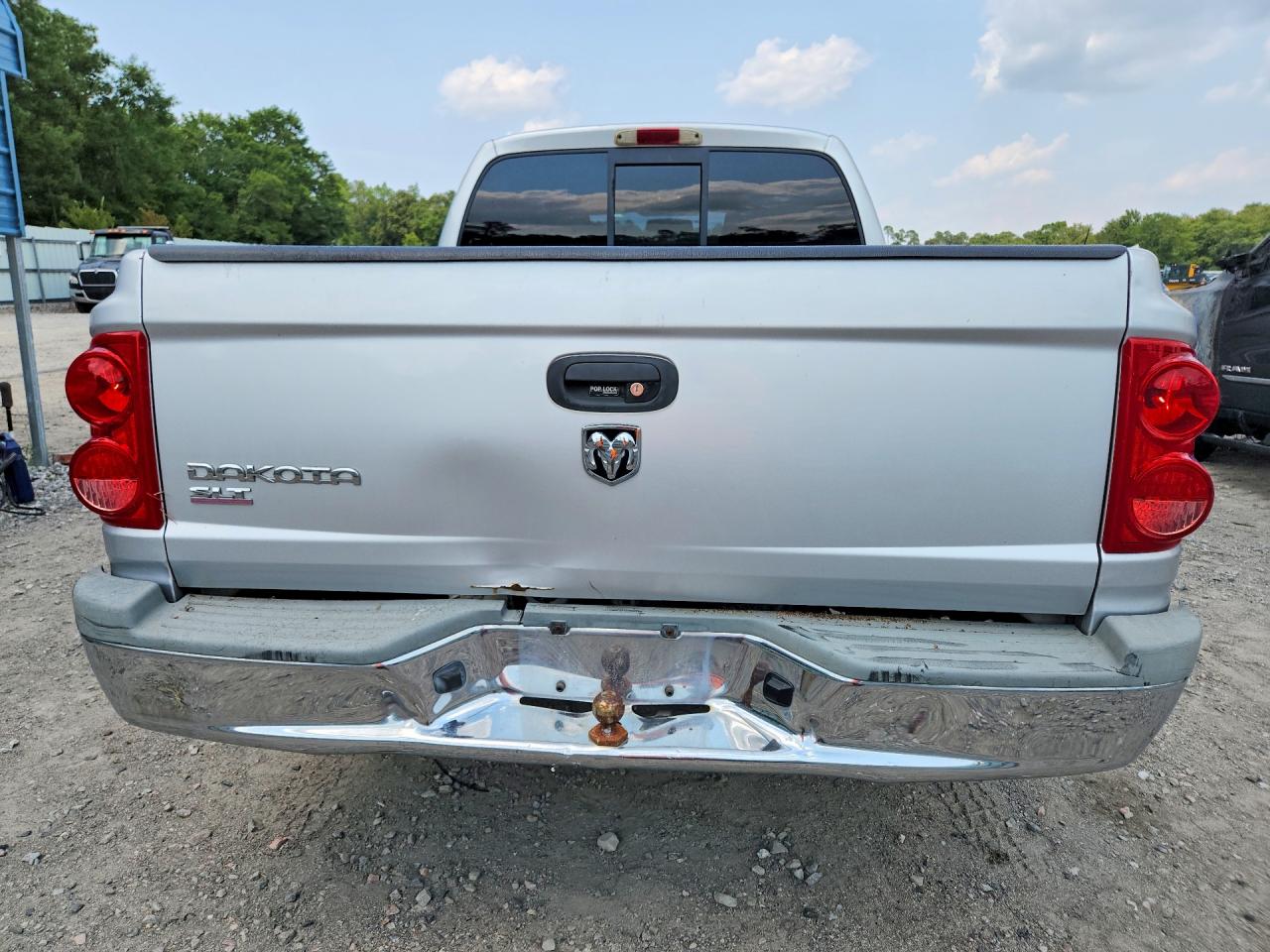 2005 Dodge Dakota Quad Slt Silver vin: 1D7HE48K45S353585
