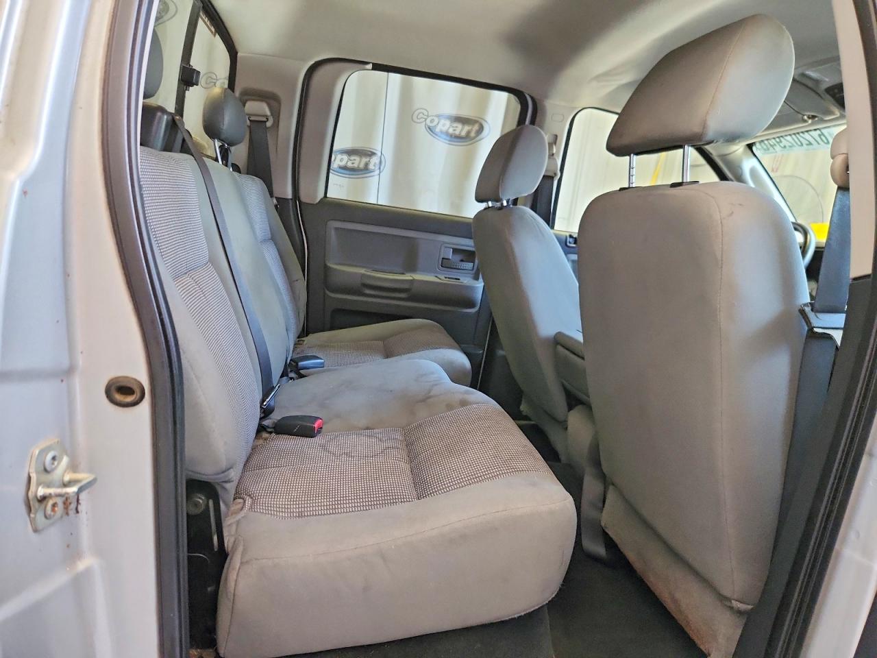 2008 Dodge Dakota Quad Slt Серебряный vin: 1D7HE48K58S500582
