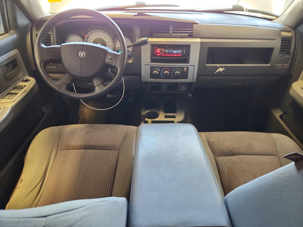 2008 Dodge Dakota Quad Slt Серебряный vin: 1D7HE48K58S500582