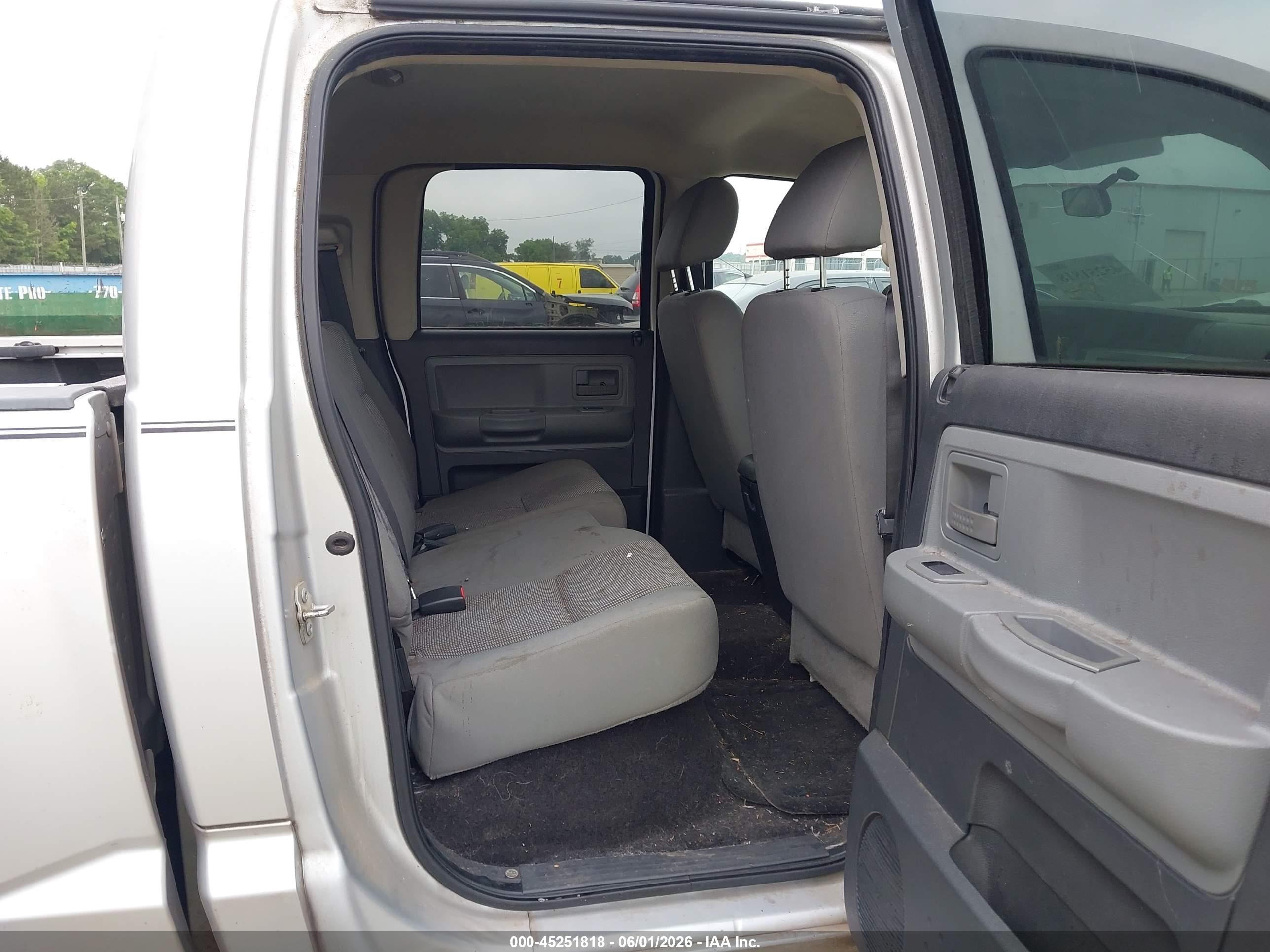2008 Dodge Dakota Slt Silver vin: 1D7HE48K78S563974