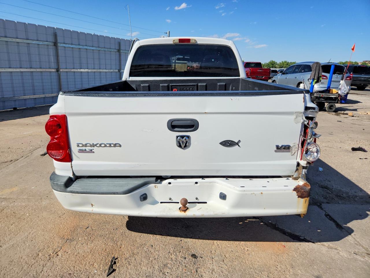 2005 Dodge Dakota Quad Slt White vin: 1D7HE48N55S329502