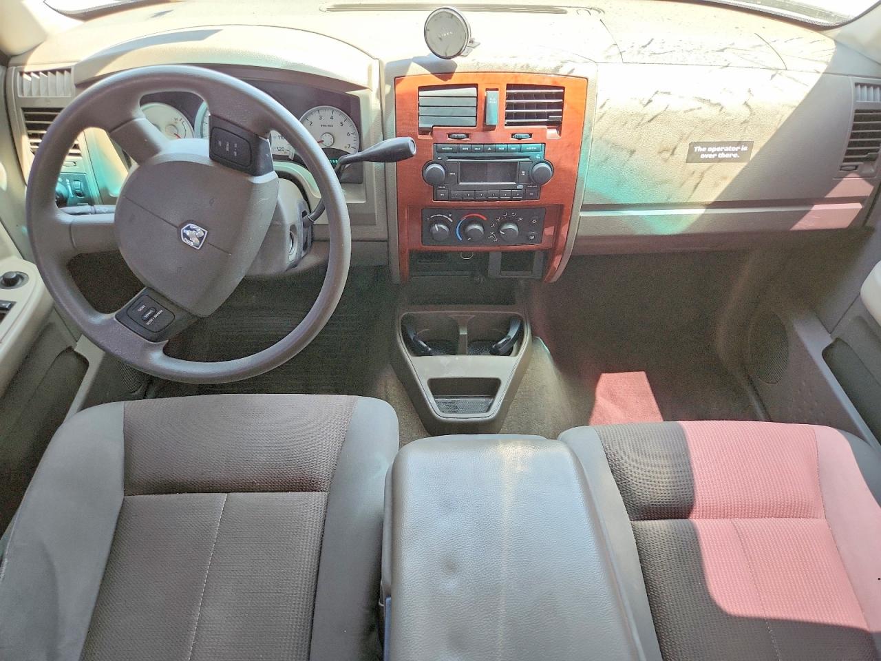 2005 Dodge Dakota Quad Slt Gold vin: 1D7HE48N65S160865