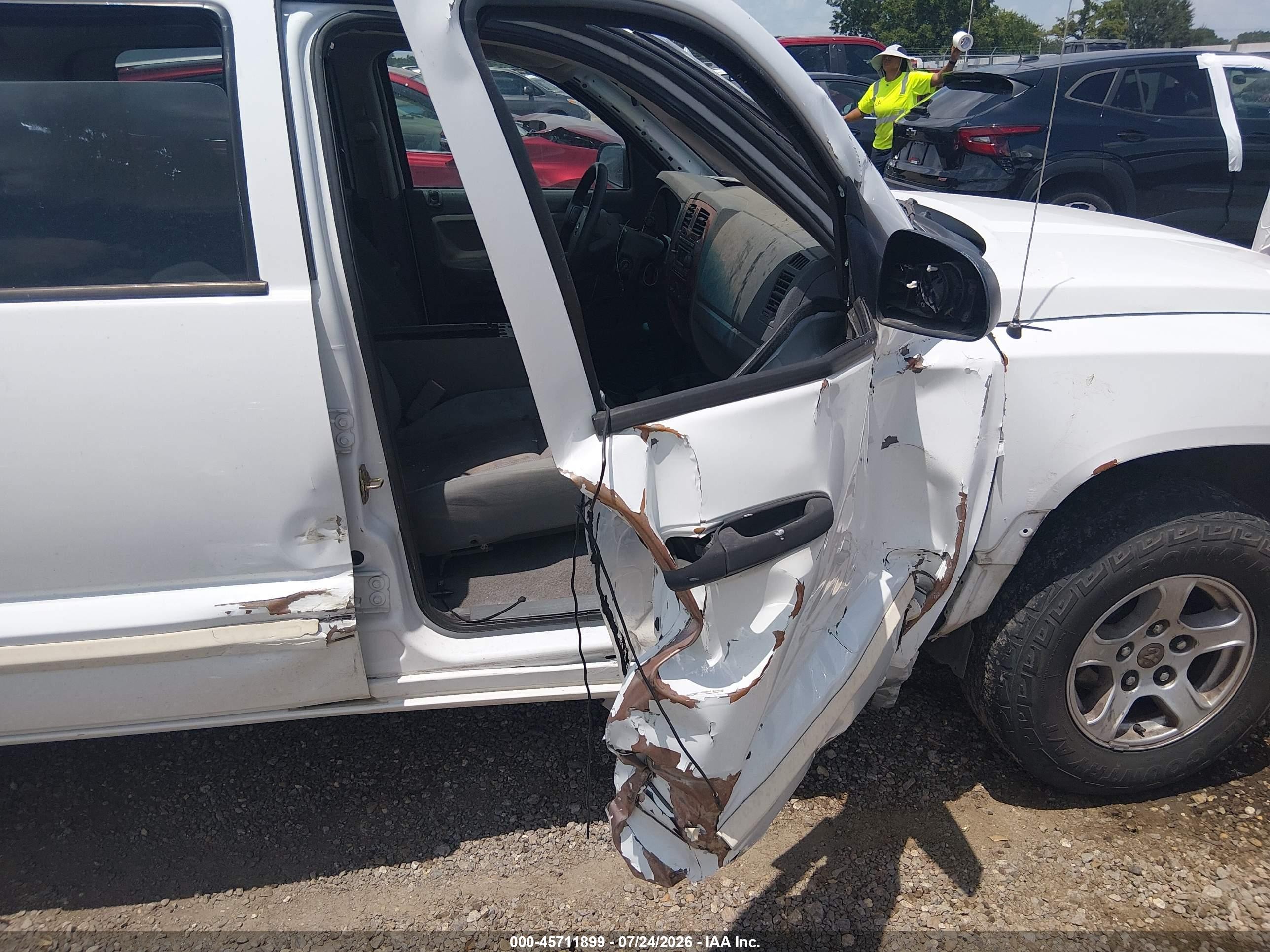 2005 Dodge Dakota Slt Белый vin: 1D7HE48N65S261579