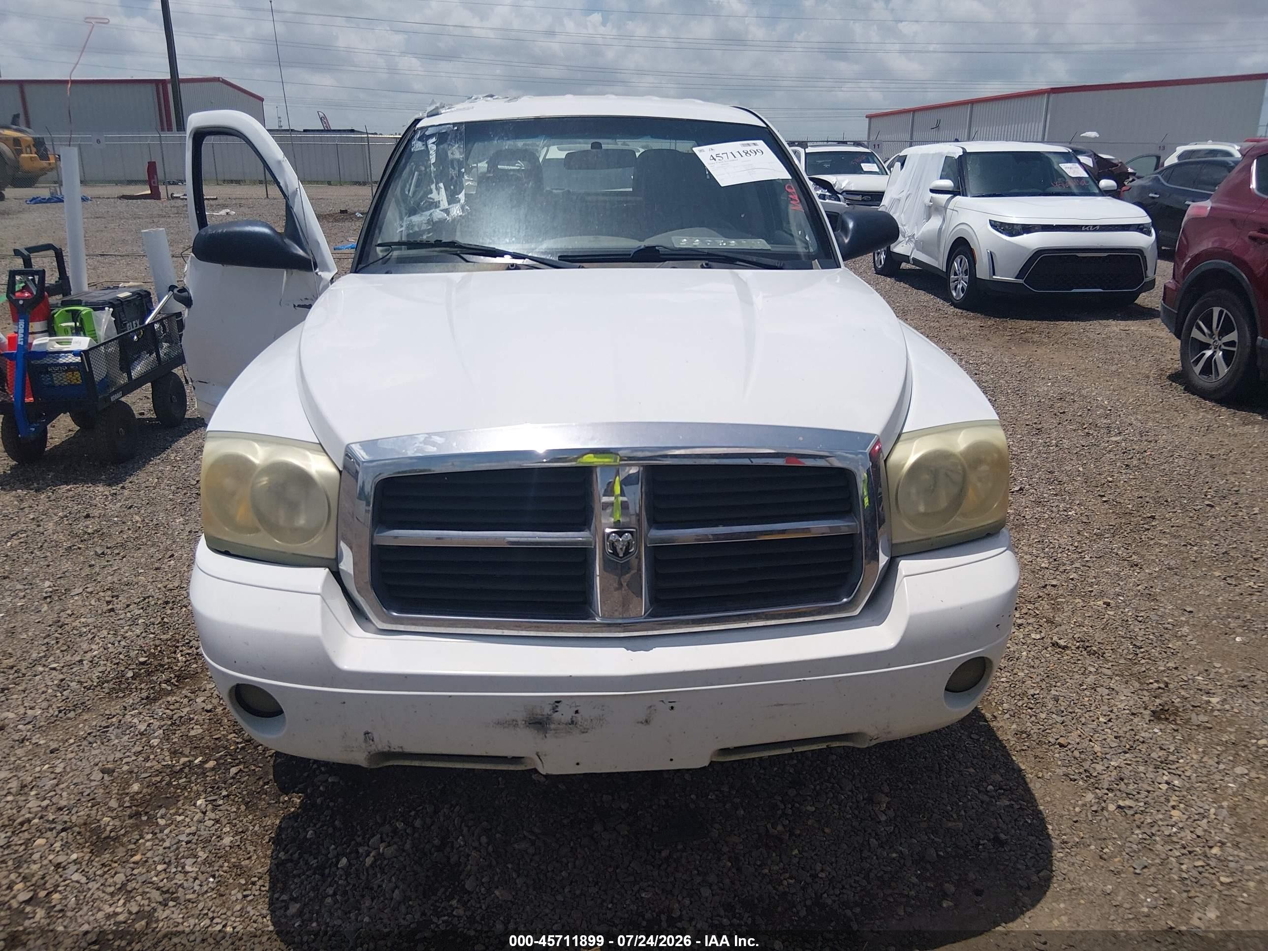 2005 Dodge Dakota Slt Белый vin: 1D7HE48N65S261579