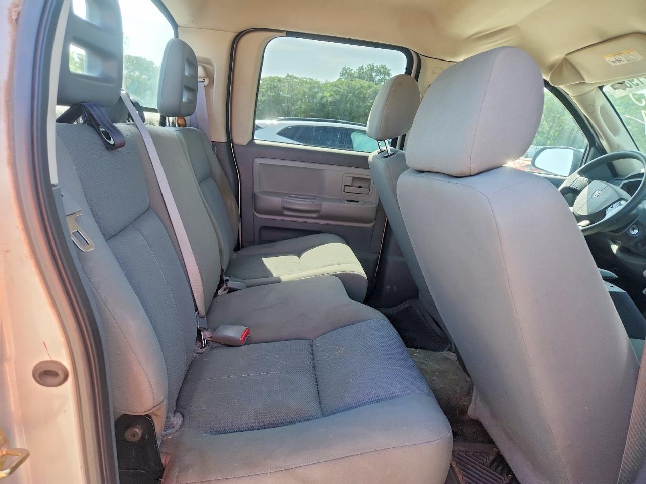 2006 Dodge Dakota Quad Slt Серебряный vin: 1D7HE48N96S616875