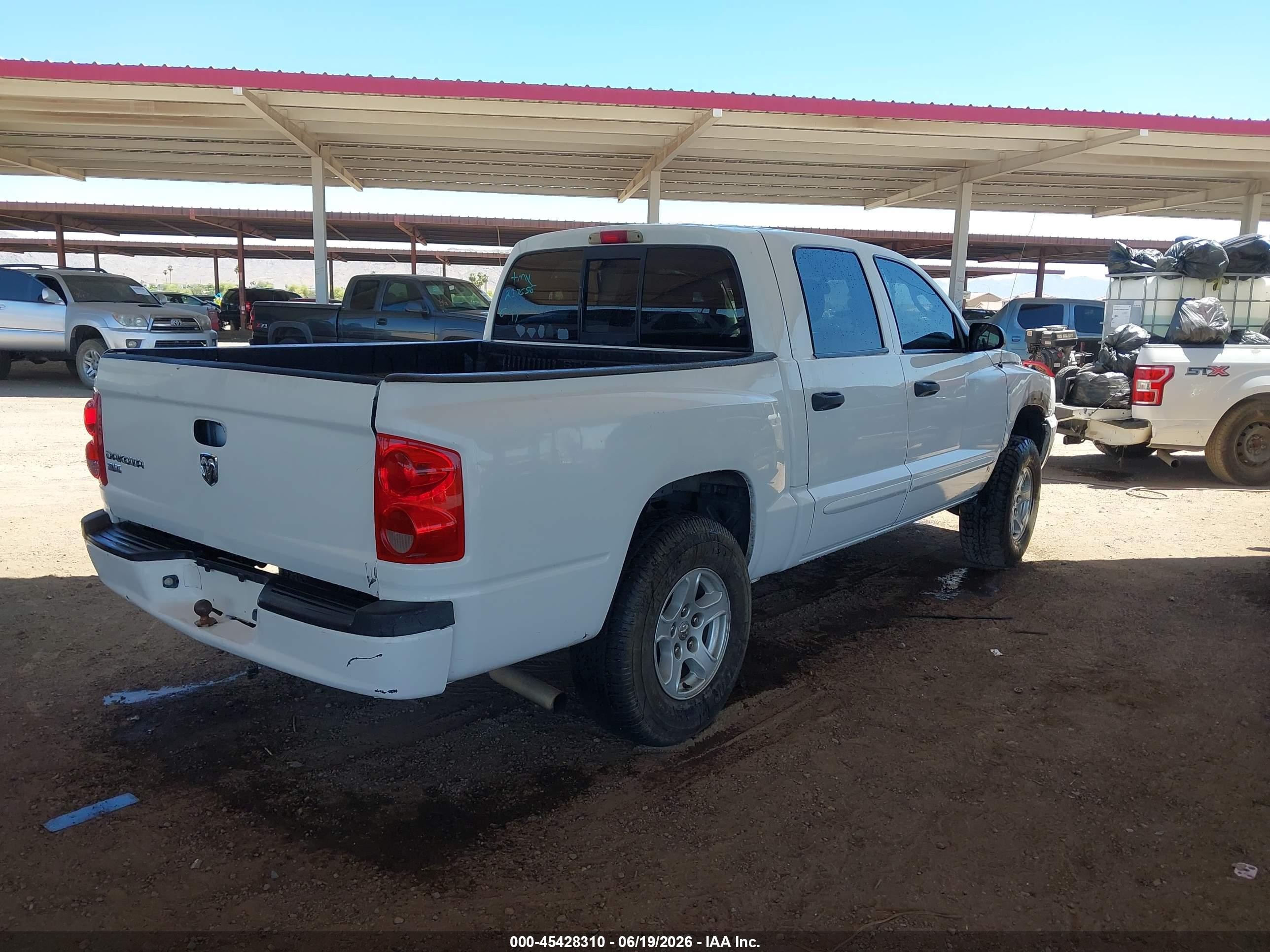 2005 Dodge Dakota Slt White vin: 1D7HE48NX5S237656
